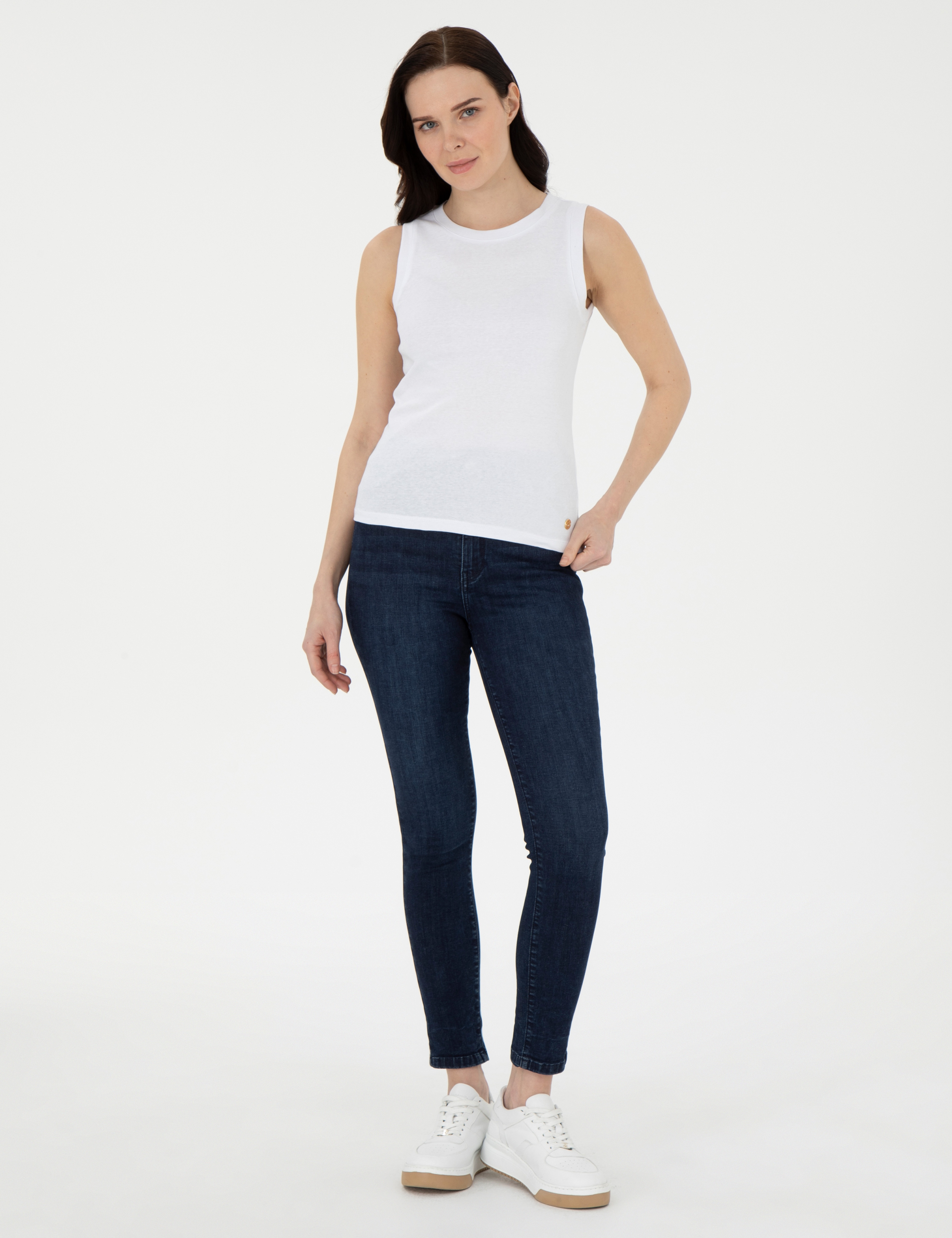 Beyaz Ex. Slim Fit Tişört - Image 4