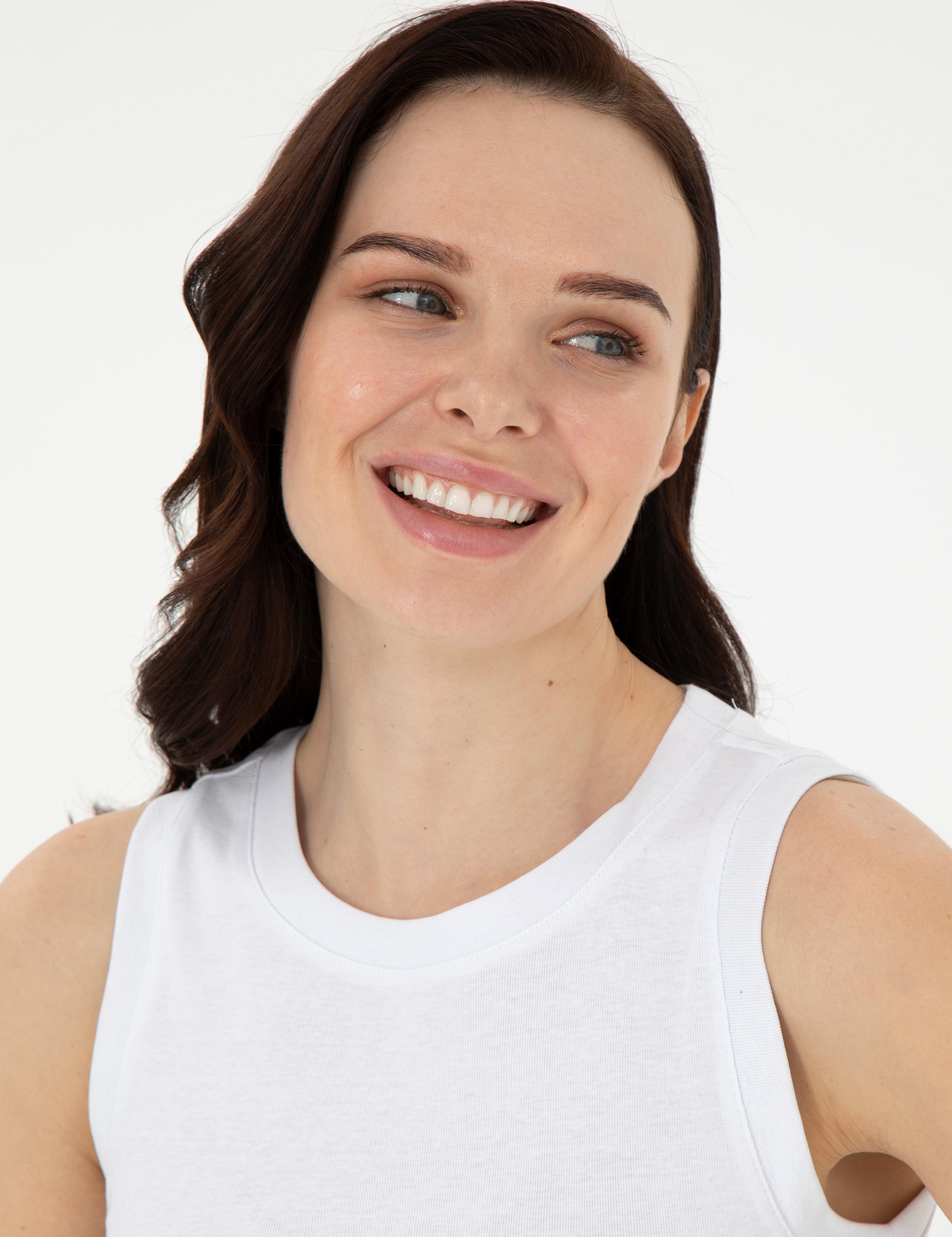 Beyaz Ex. Slim Fit Tişört