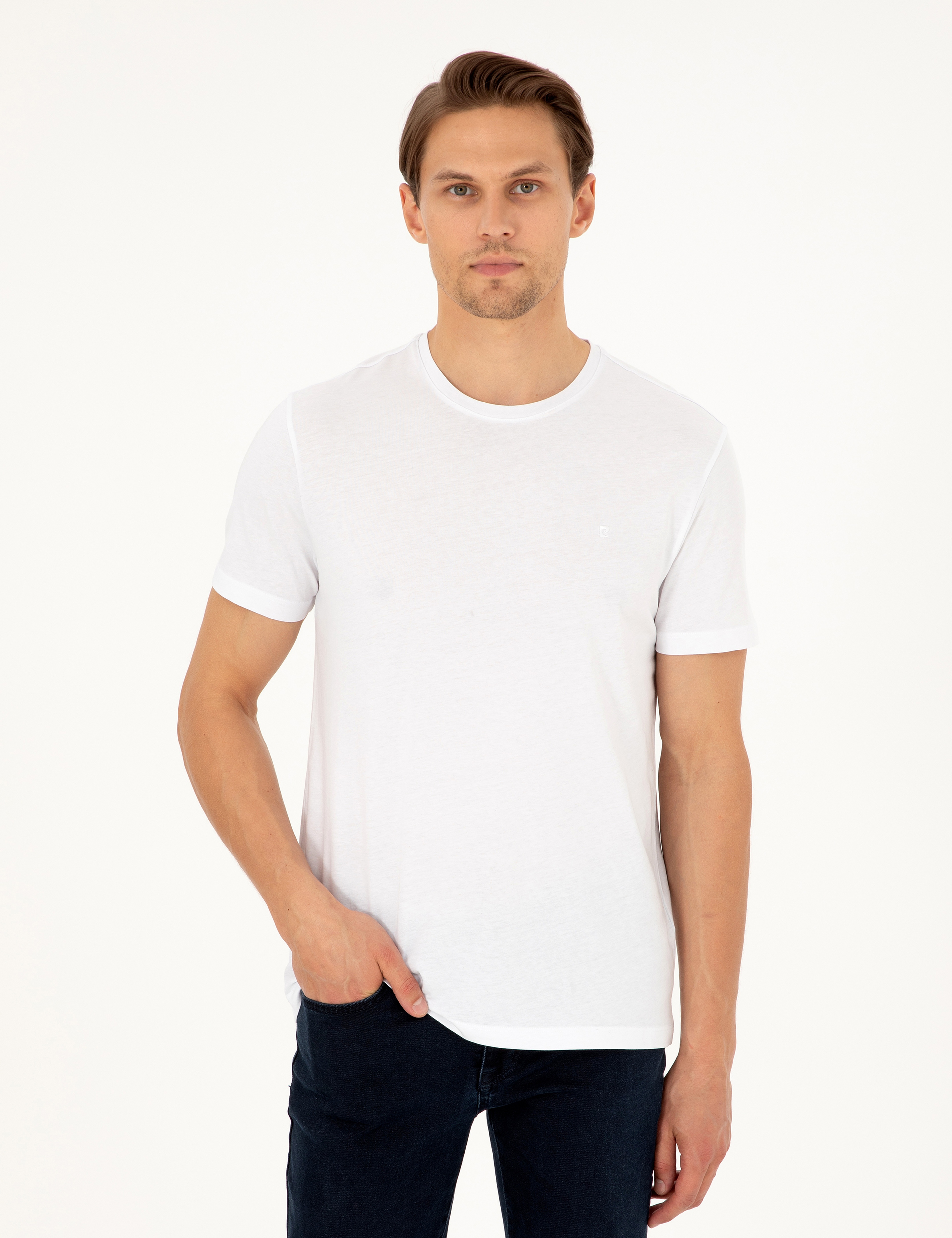 Beyaz Slim Fit %100 Pamuk Bisiklet Yaka Basic Tişört