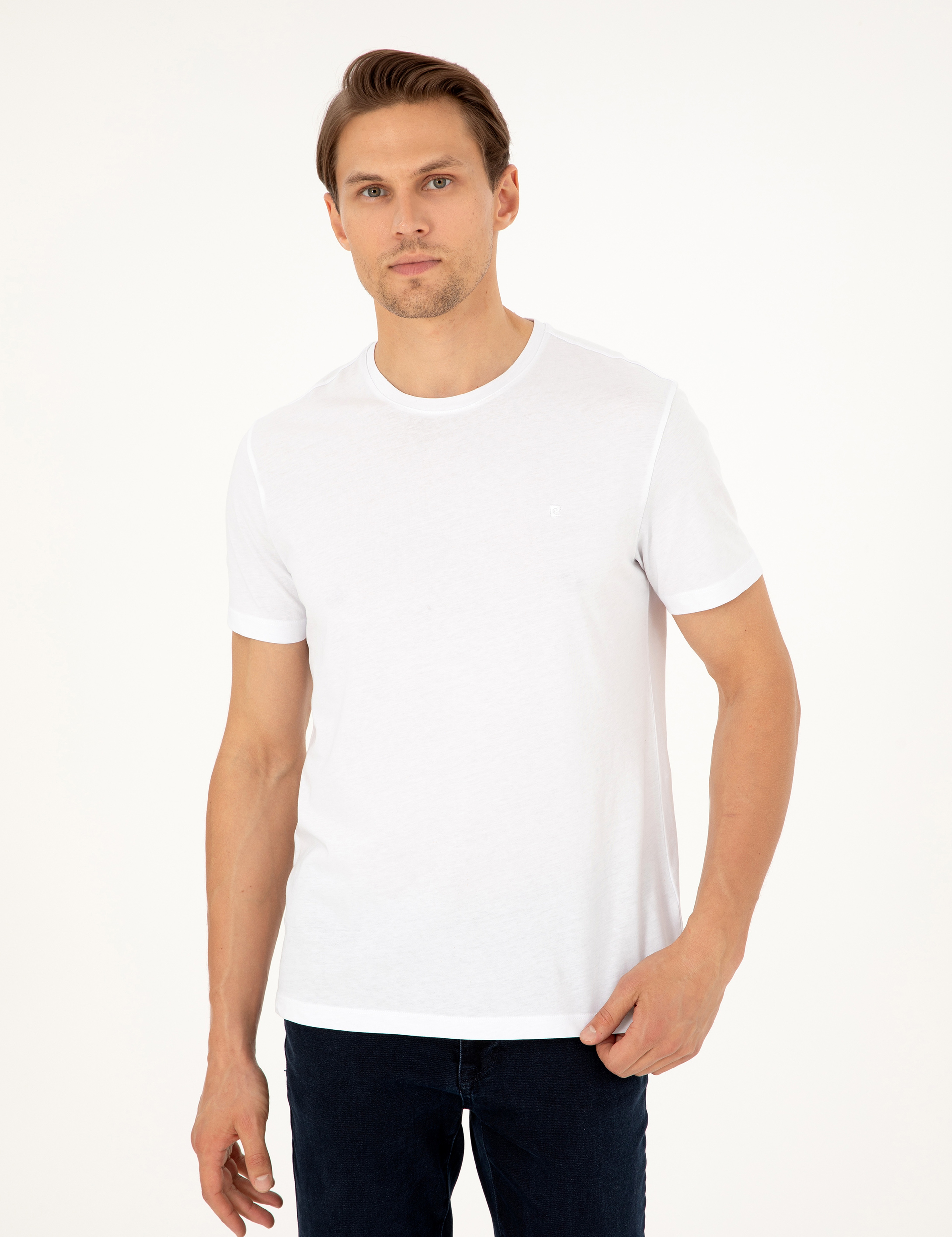 Beyaz Slim Fit %100 Pamuk Bisiklet Yaka Basic Tişört