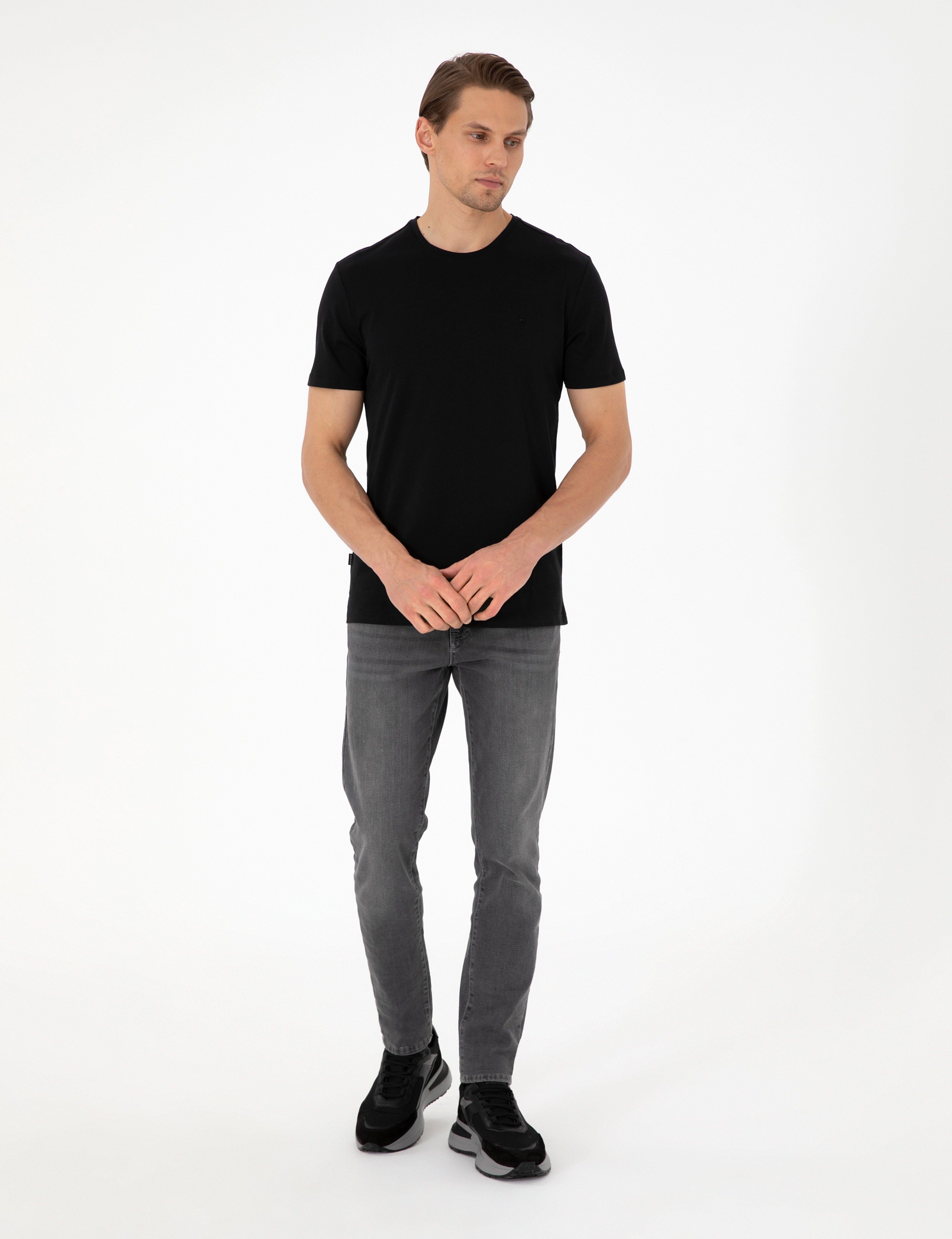 Siyah Slim Fit %100 Pamuk Bisiklet Yaka Basic Tişört