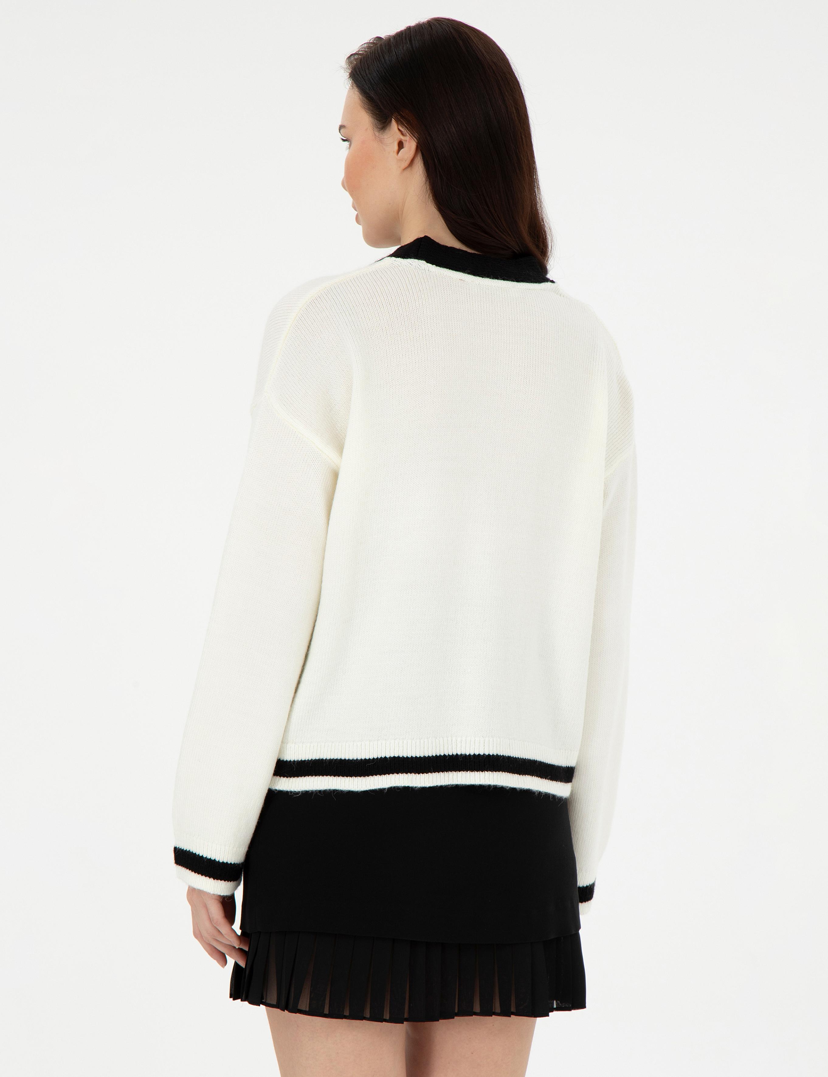 Ekru Comfort Fit Triko Hırka