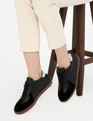 Siyah Deri Sneaker