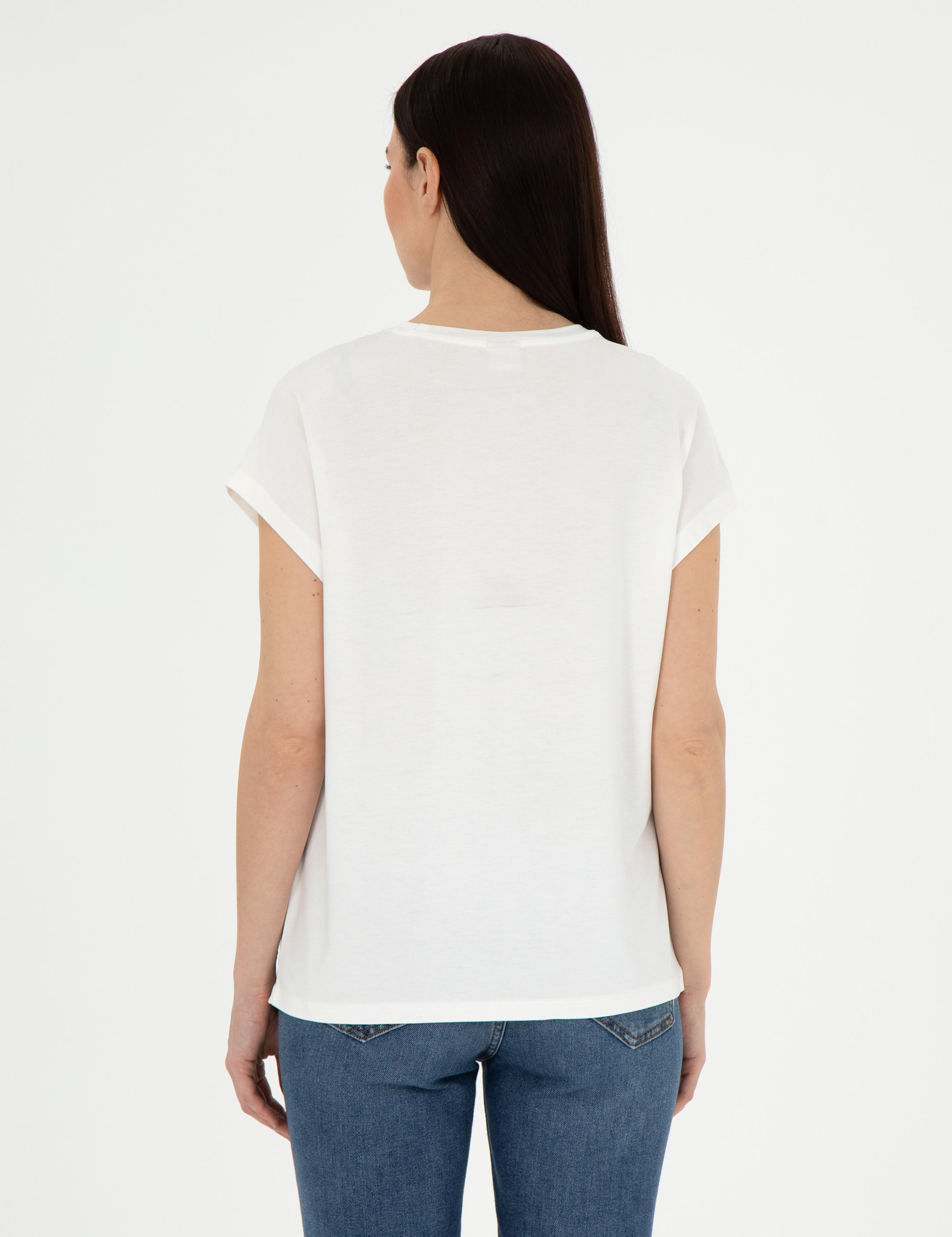 Beyaz Comfort Fit Tişört