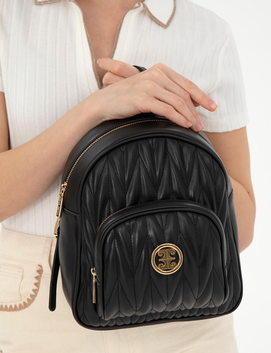 Siyah Sırt Çantası