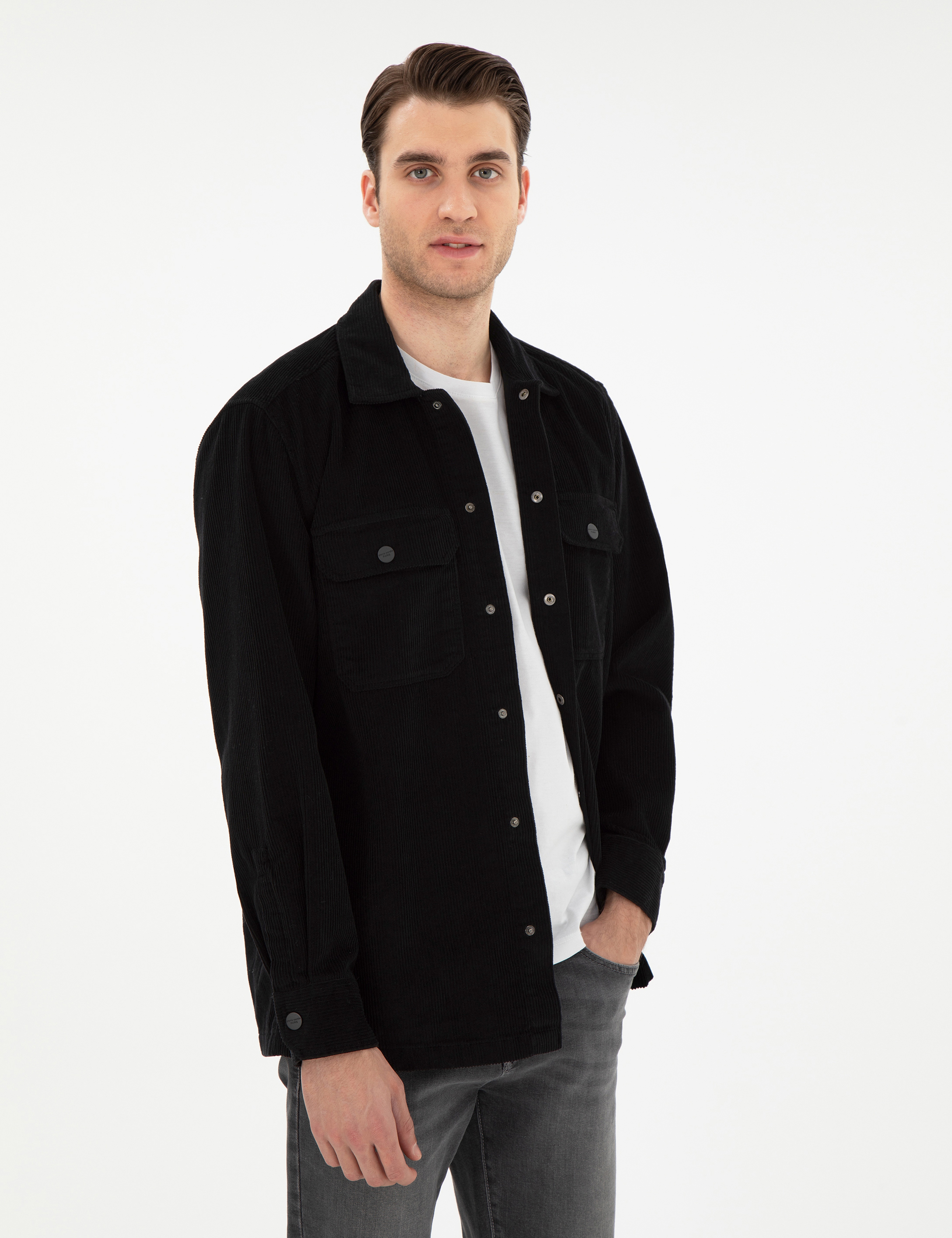 Siyah Klasik Yaka Çift Cepli Oversize Gömlek Ceket