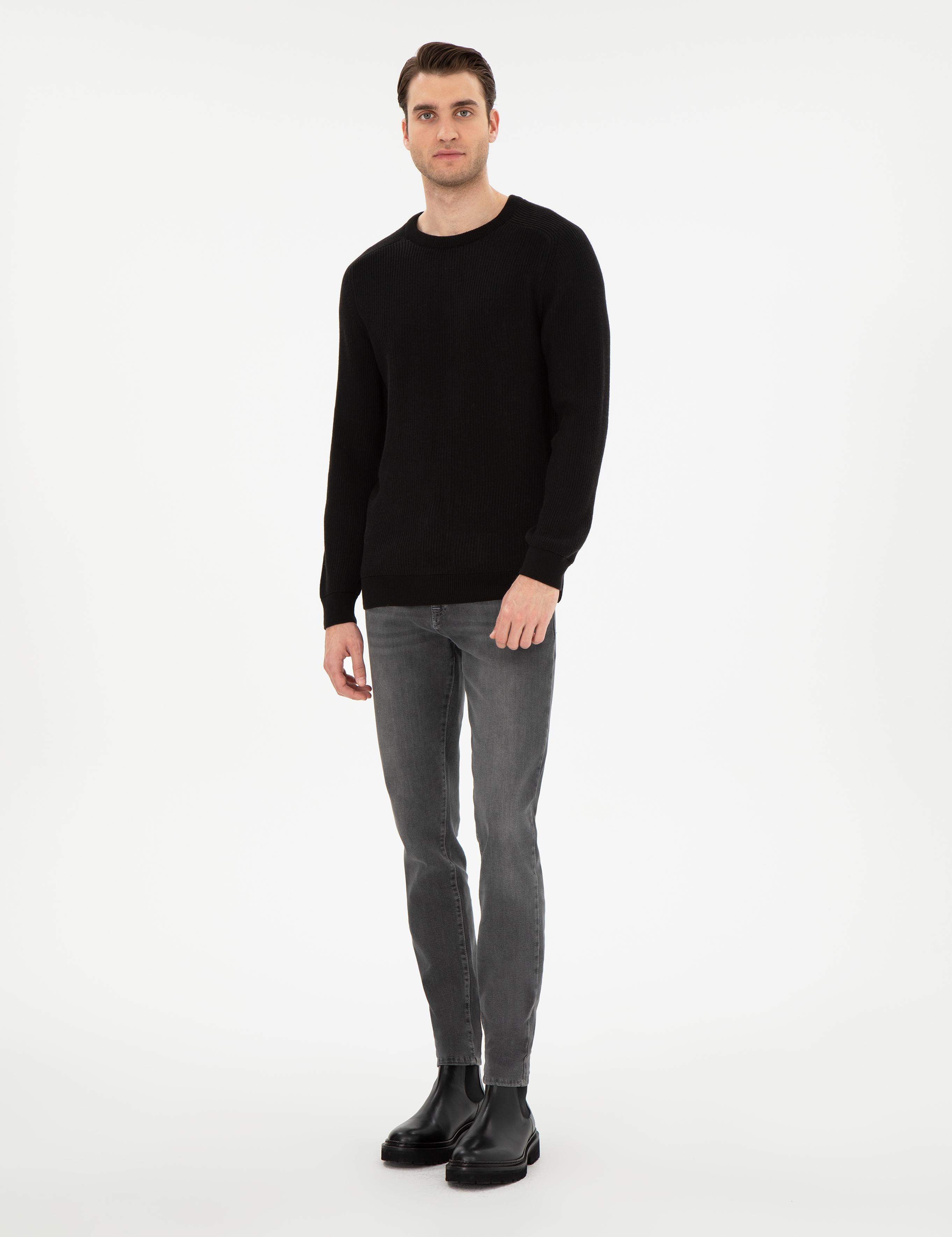 Siyah Slim Fit Bisiklet Yaka Triko Kazak