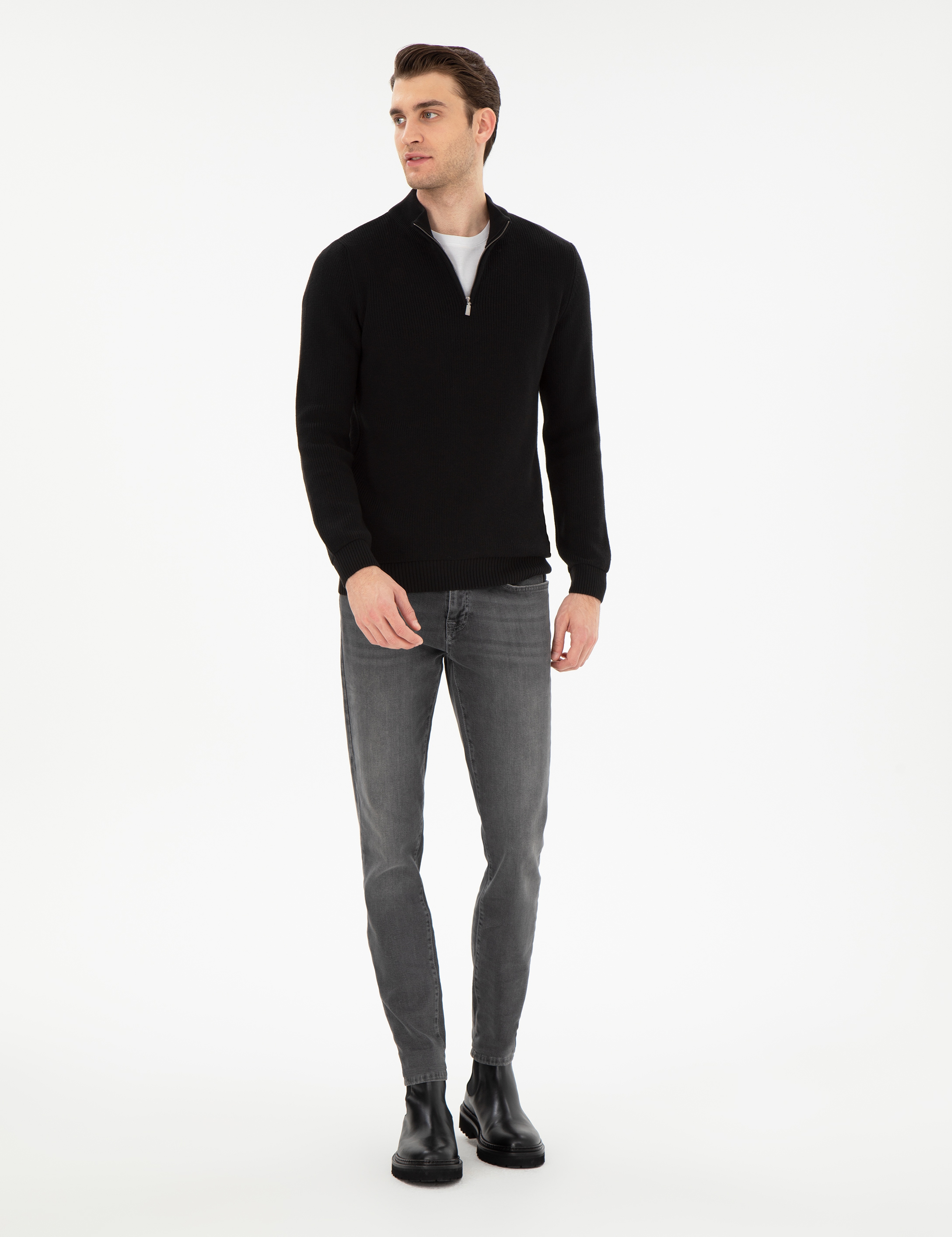 Siyah Slim Fit Fermuarlı Dik Yaka Triko Kazak - Image 4