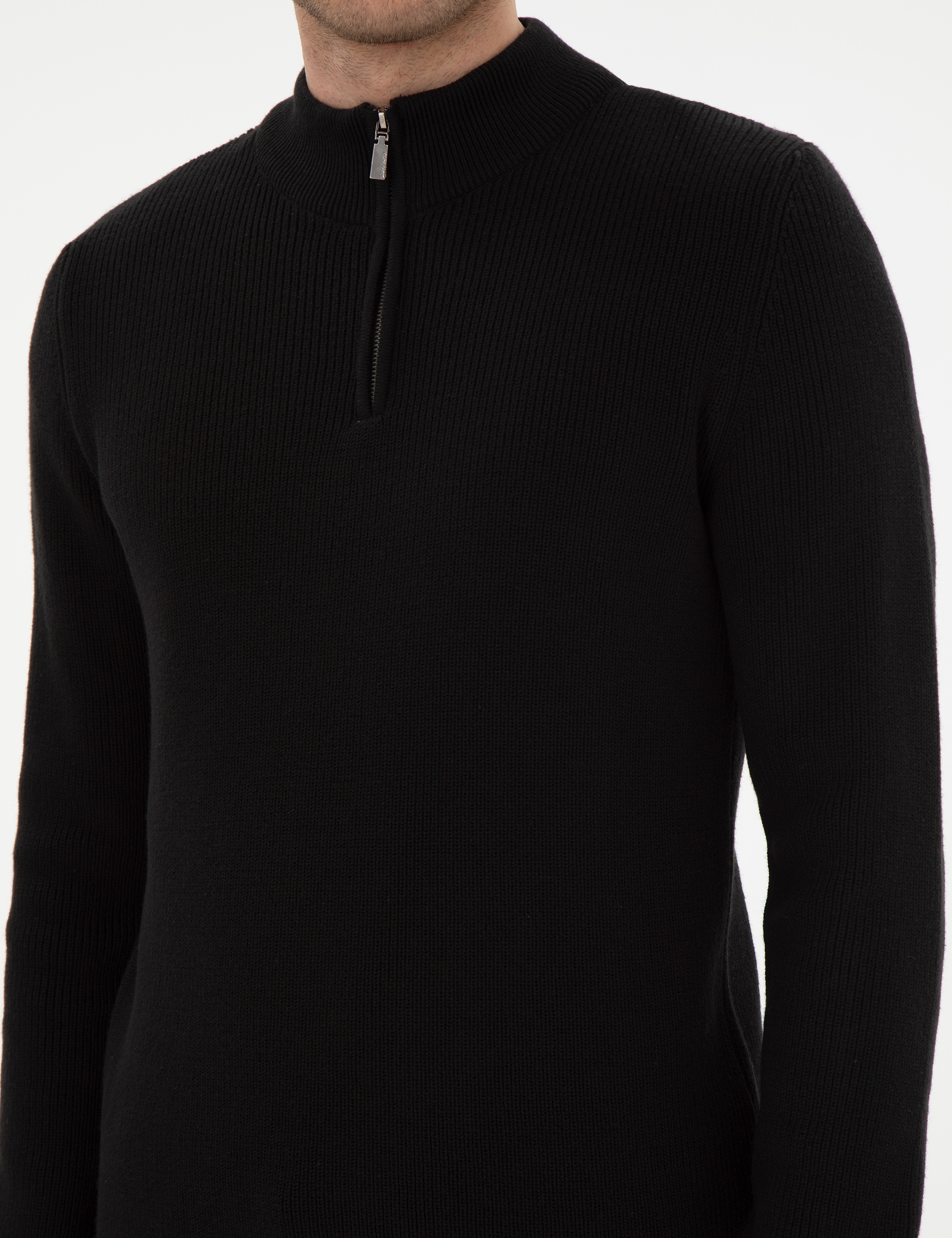 Siyah Slim Fit Fermuarlı Dik Yaka Triko Kazak