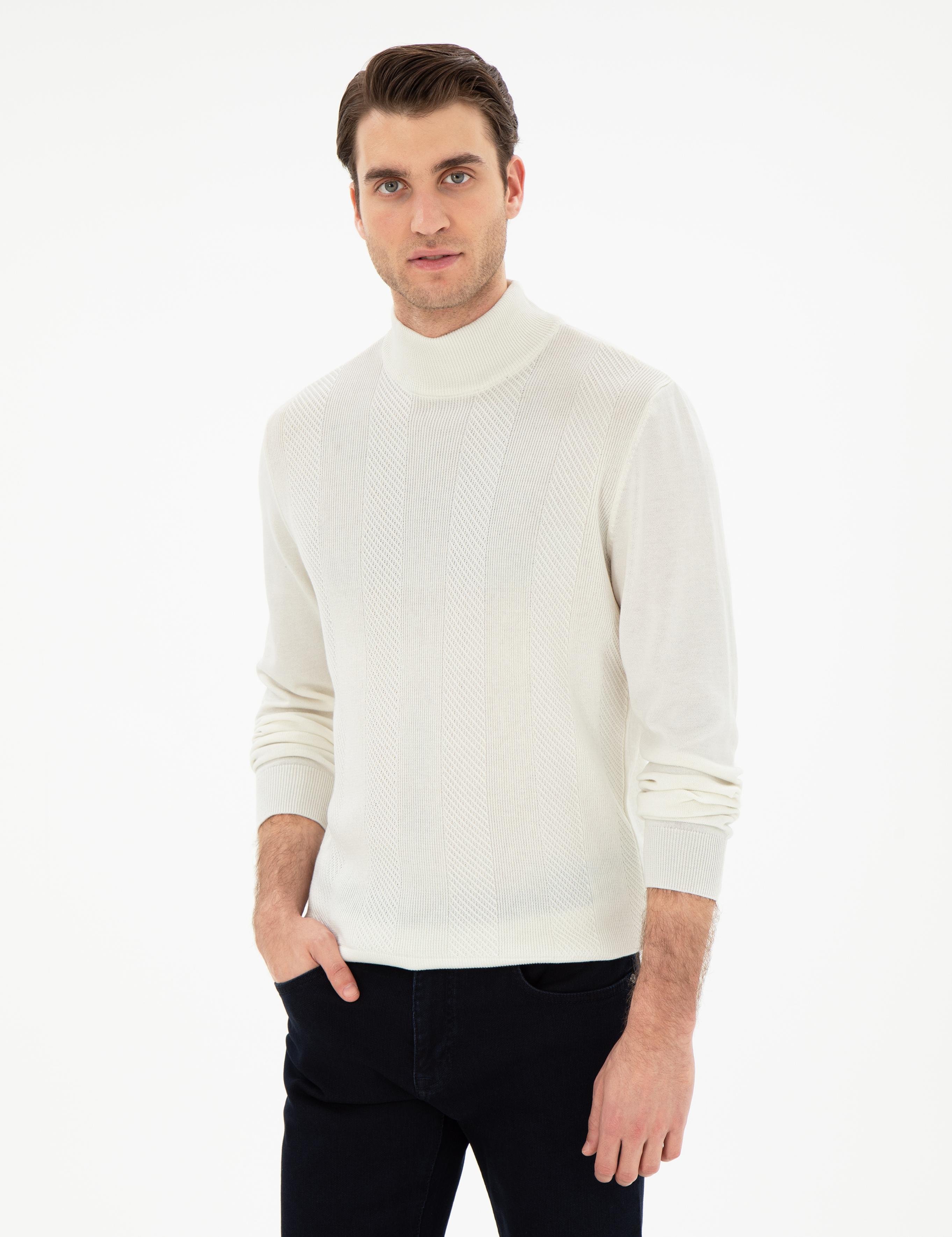 Ekru Slim Fit Yarım Balıkçı Triko Kazak