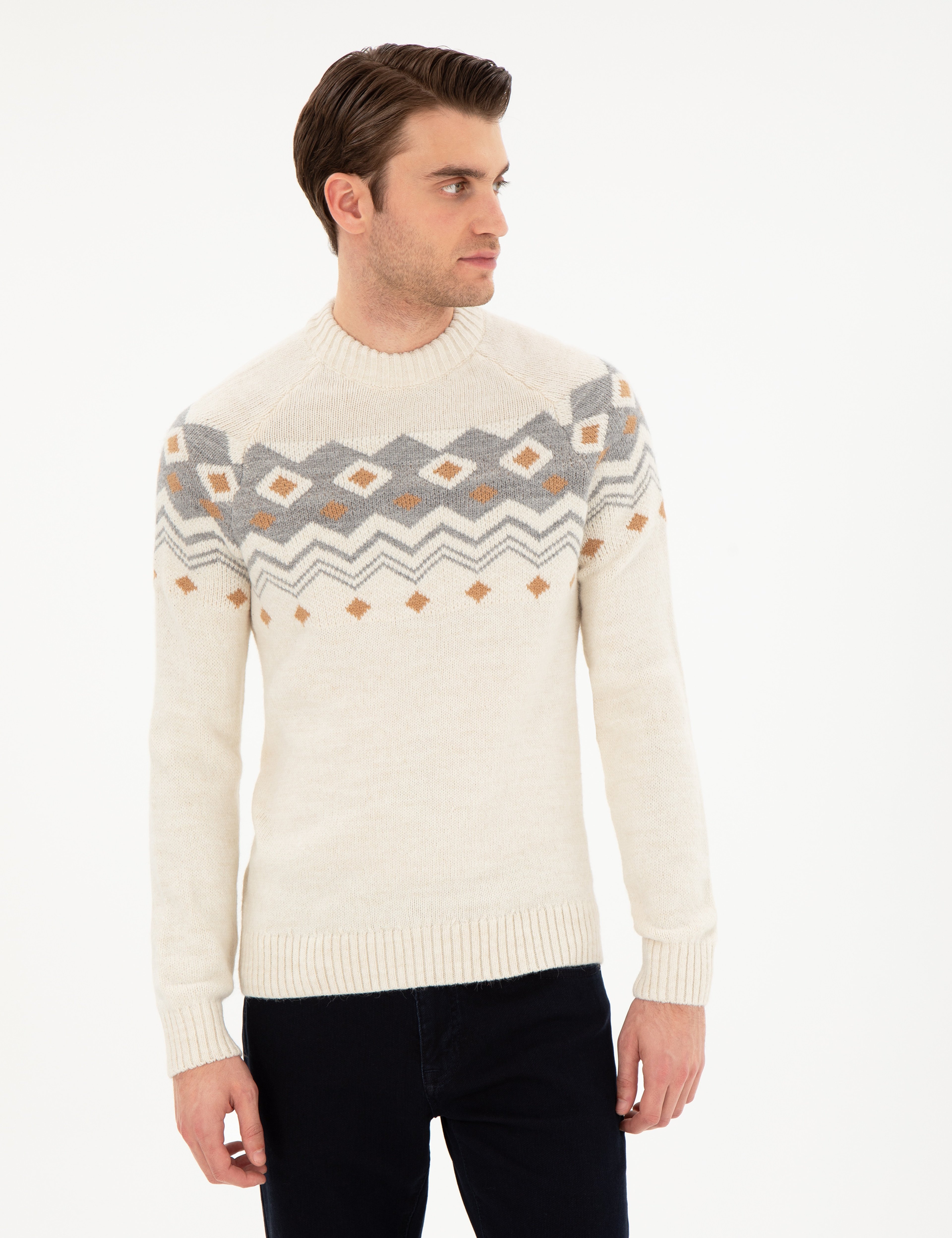 Ekru Slim Fit Çeyrek Yaka Triko Kazak - Image 1