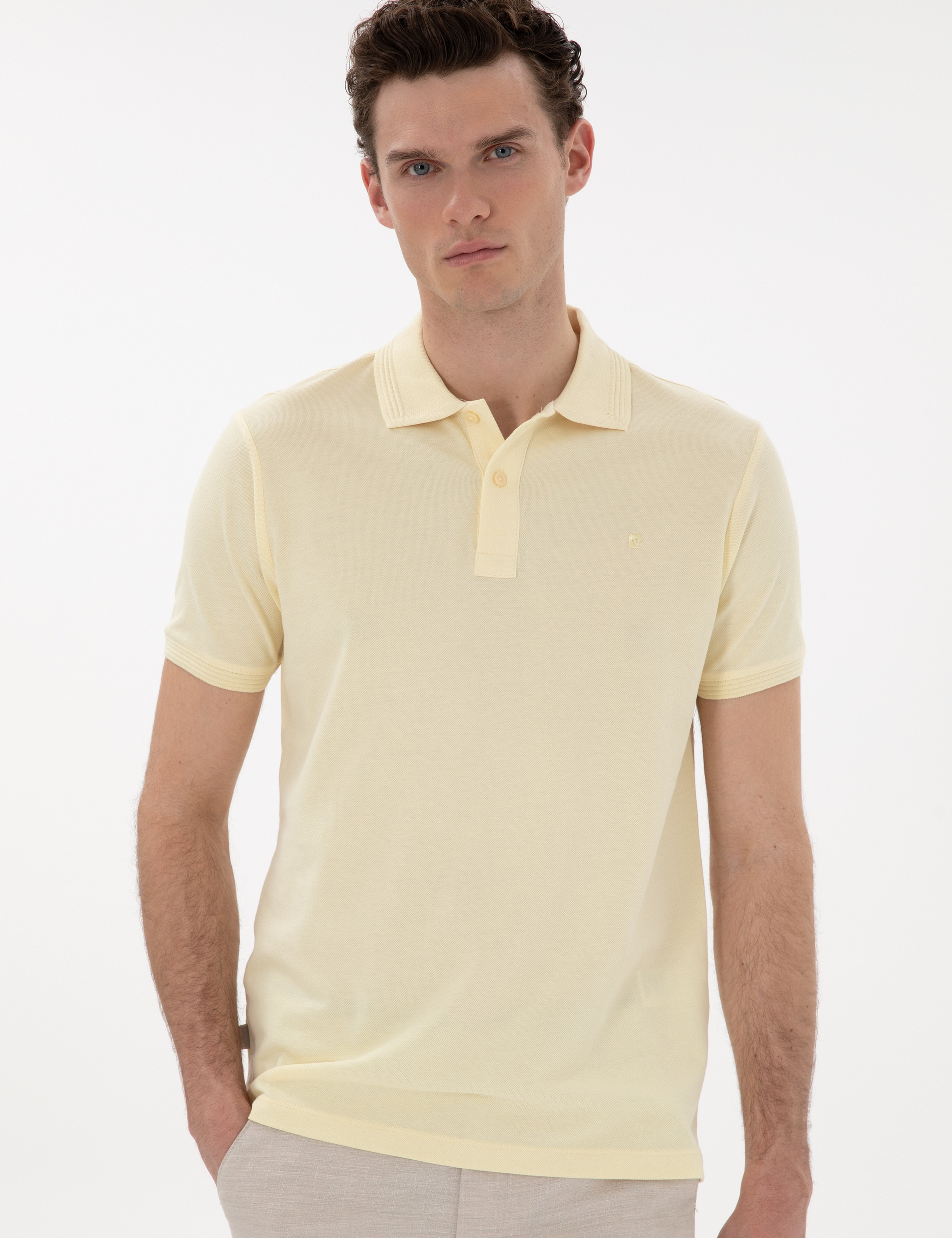 Açık Sarı Slim Fit %100 Pamuk Kıvrılmaz Polo Yaka Basic Tişört