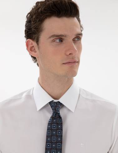 Beyaz %100 Pamuk Parlak Saten Slim Fit Uzun Kollu Basic Gömlek
