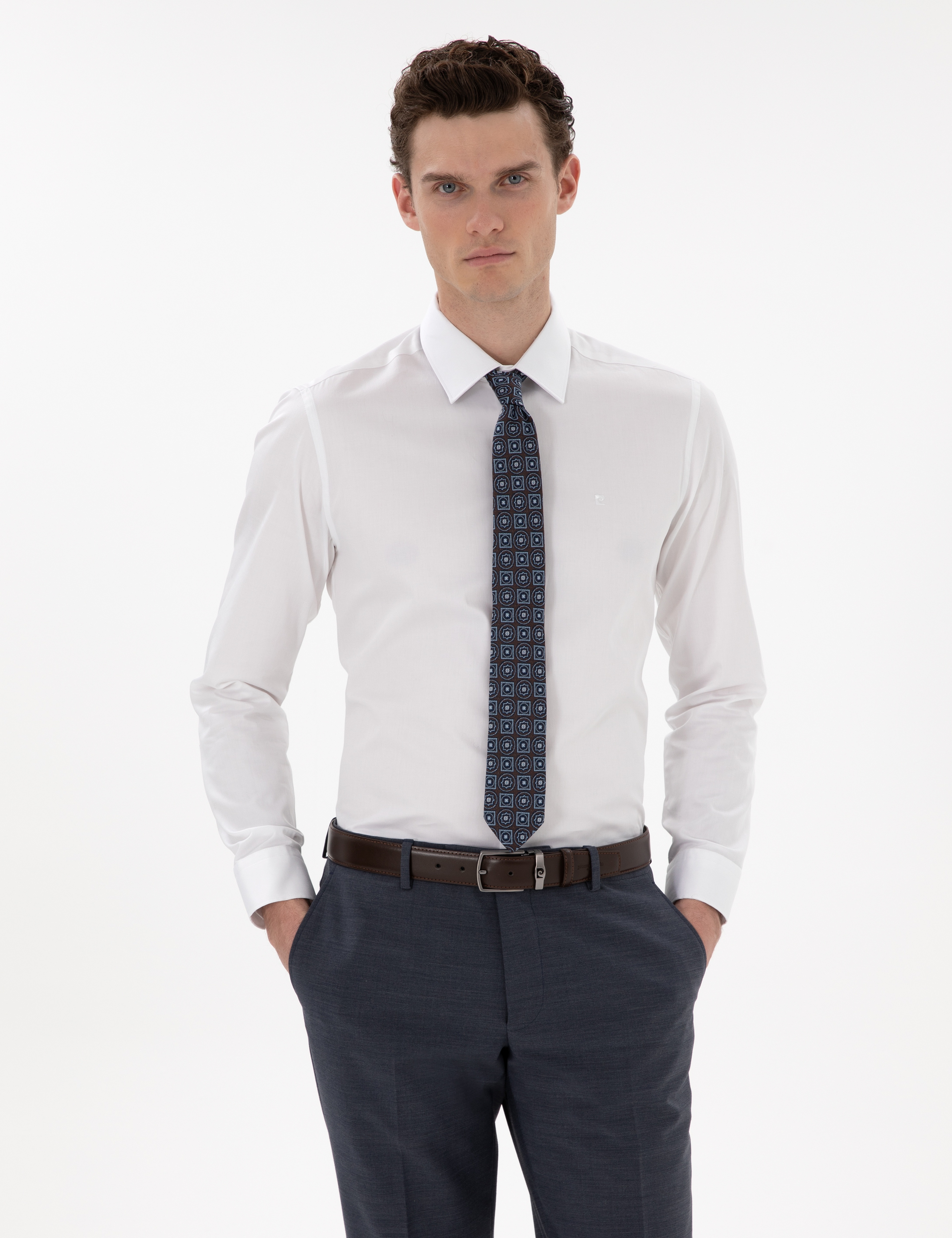 Beyaz %100 Pamuk Parlak Saten Slim Fit Uzun Kollu Basic Gömlek