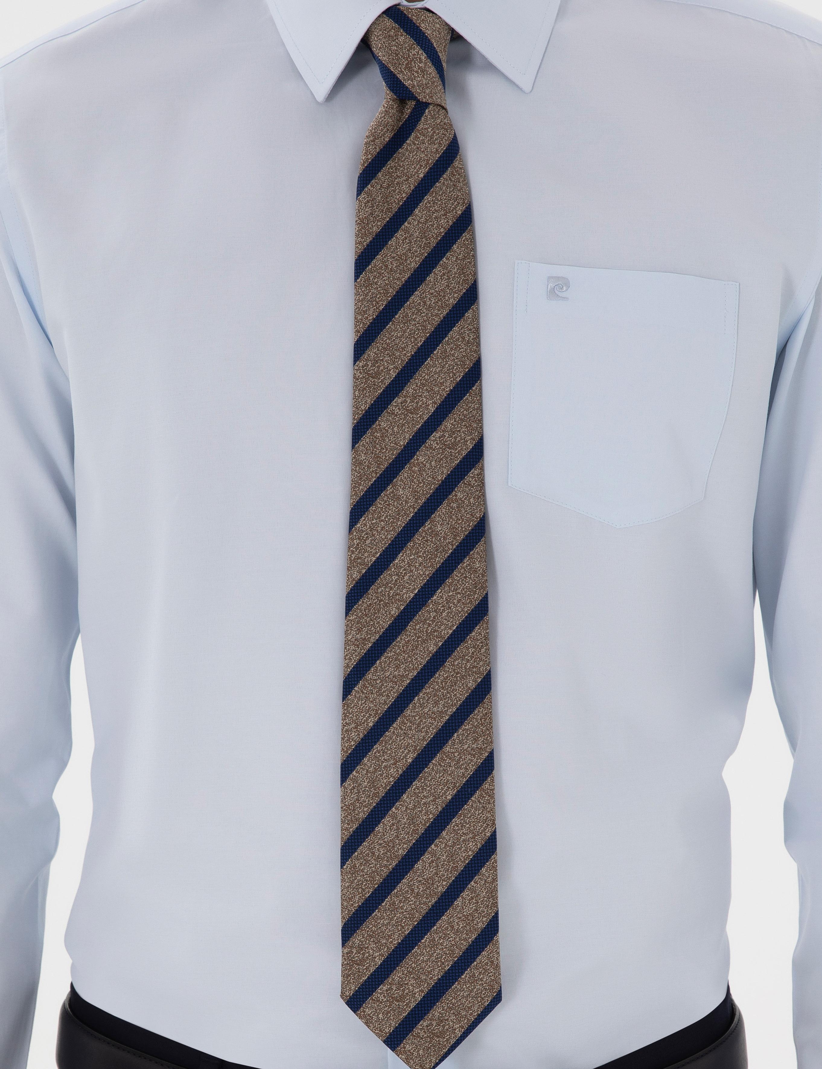 Açık Mavi Regular Fit Uzun Kollu Cepli Klasik Gömlek