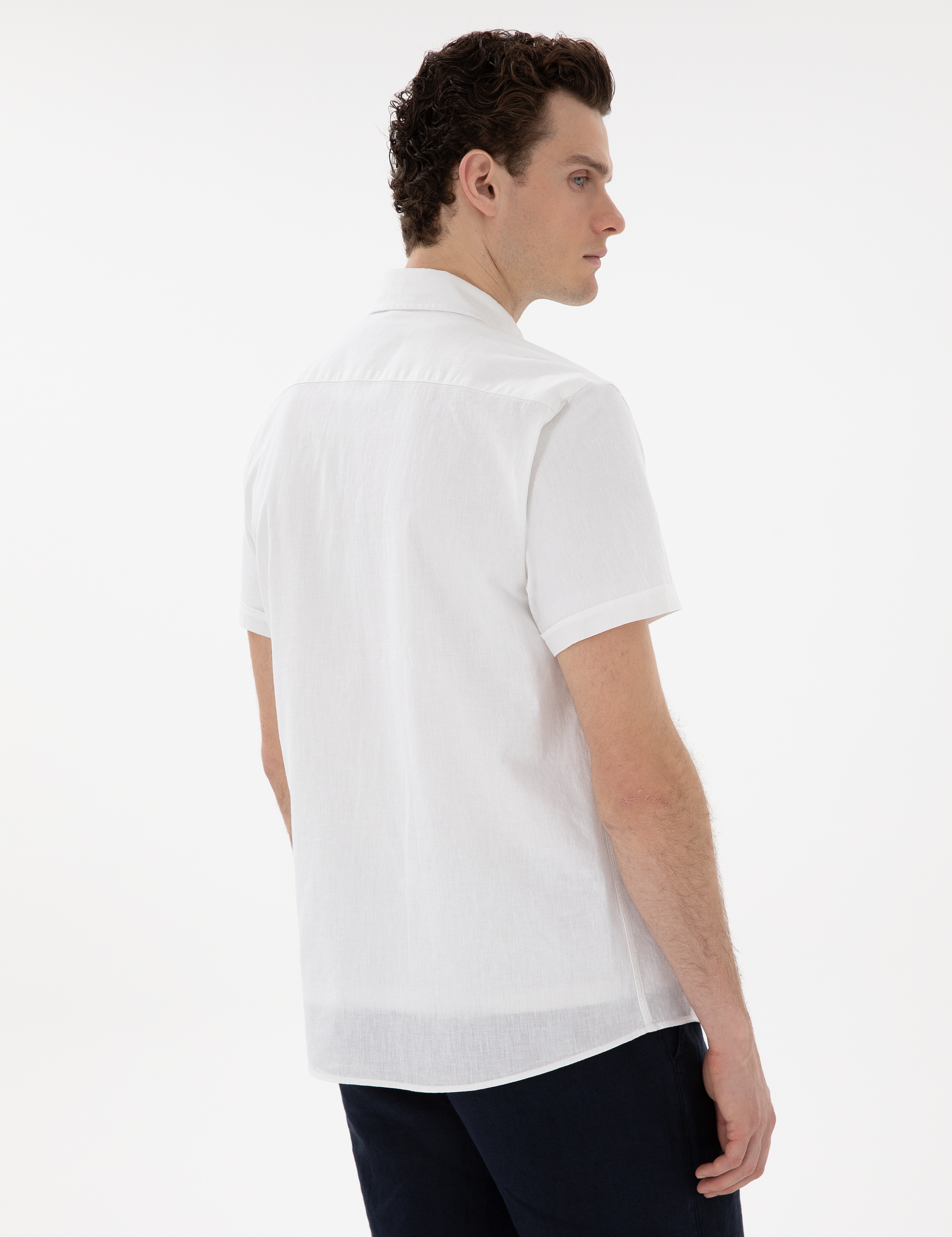 Beyaz Regular Fit Keten Karışımlı Kısa Kollu Gömlek - Image 5