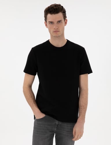 Siyah Regular Fit Bisiklet Yaka Tişört