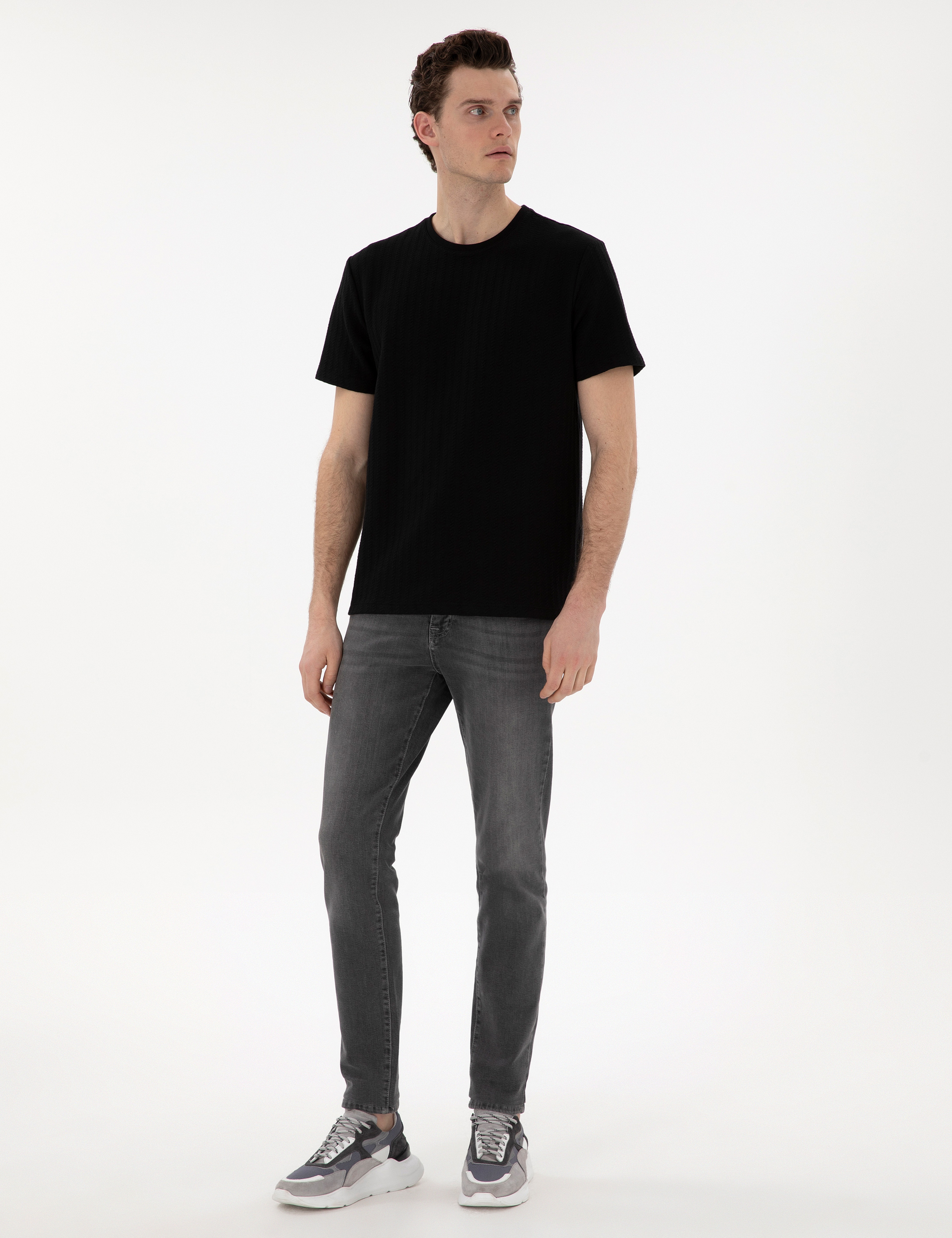 Siyah Regular Fit Tişört