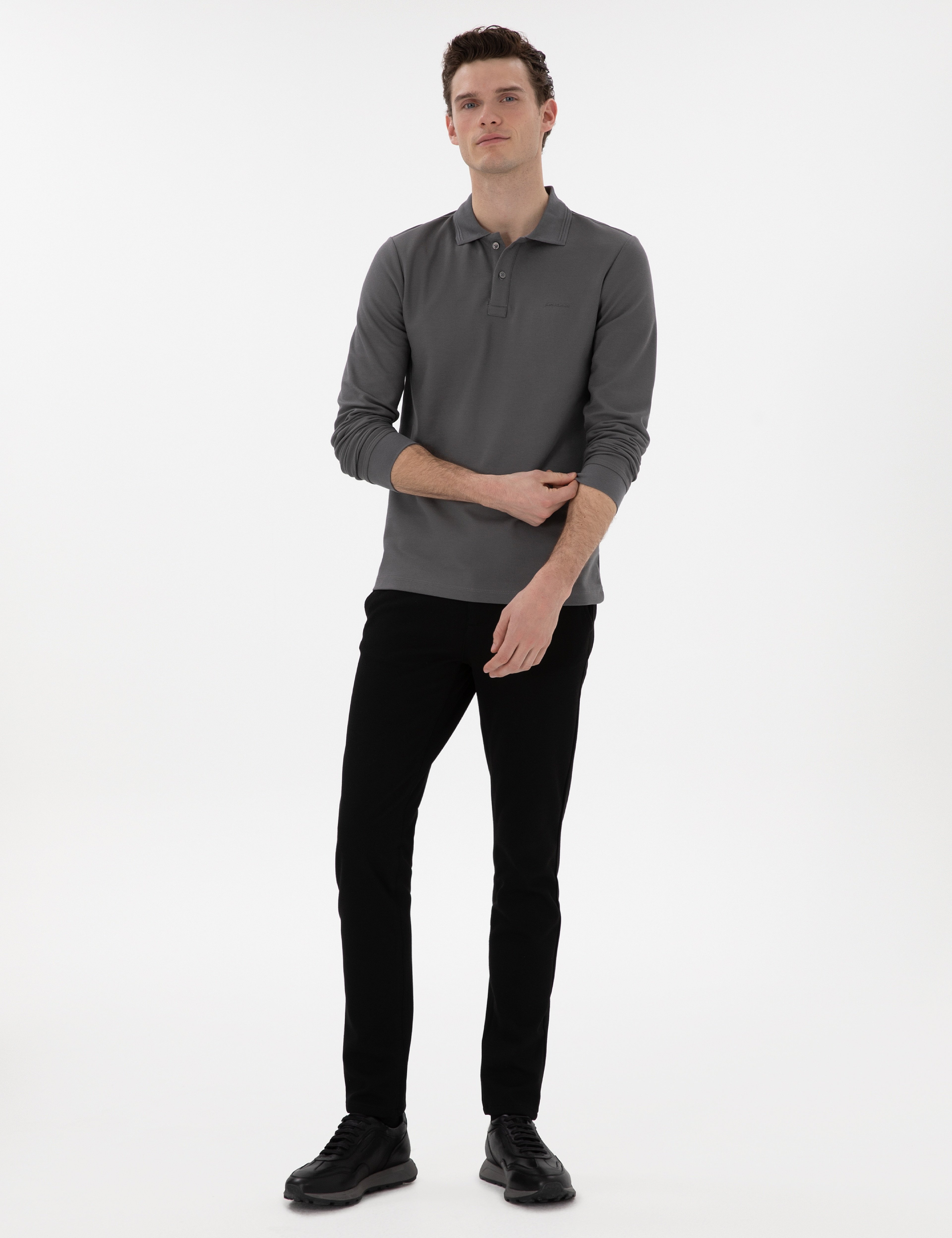 Gri Slim Fit Kıvrılmaz Yaka Sweatshirt