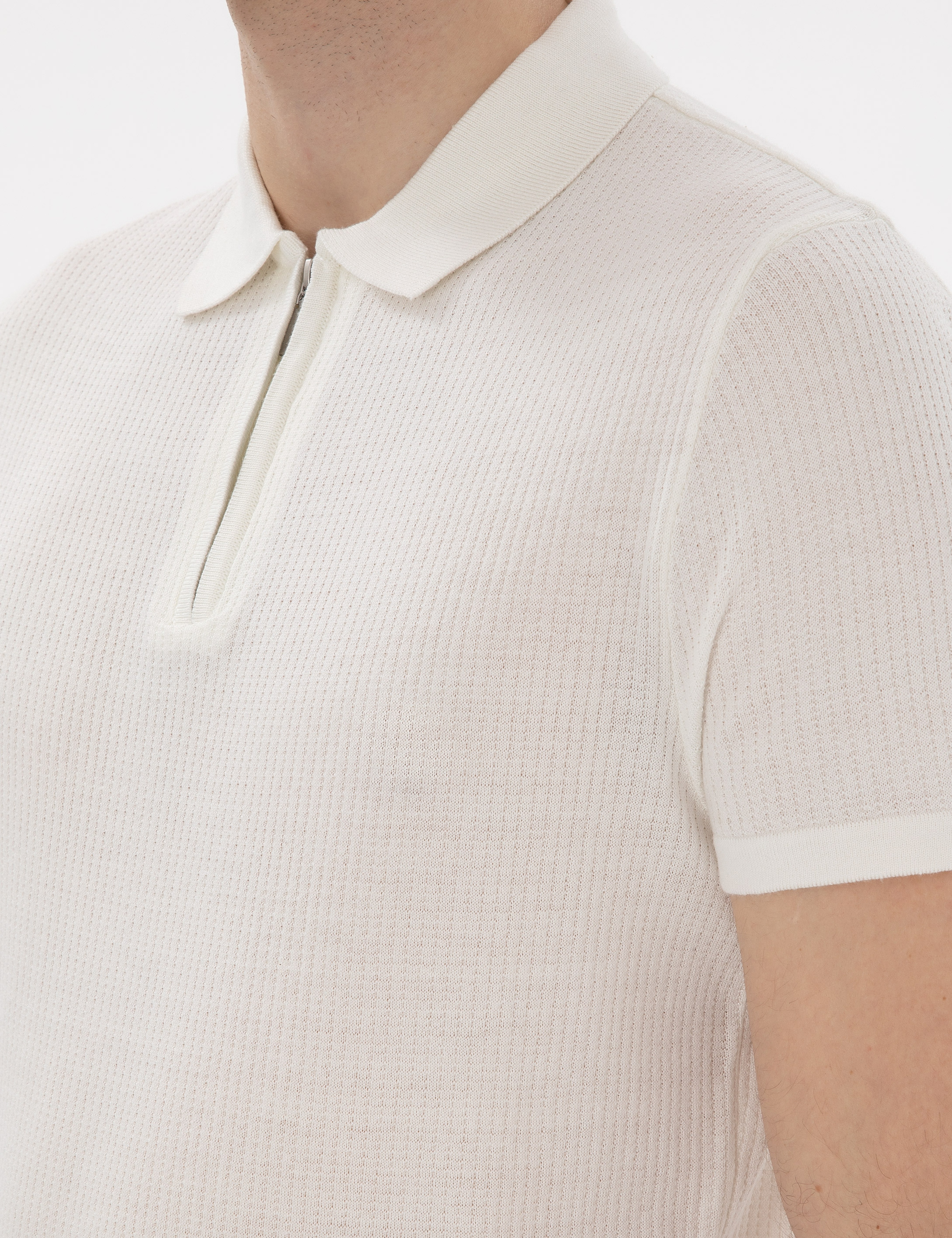 Ekru Slim Fit Fermuarlı Polo Yaka Triko Tişört - Image 7