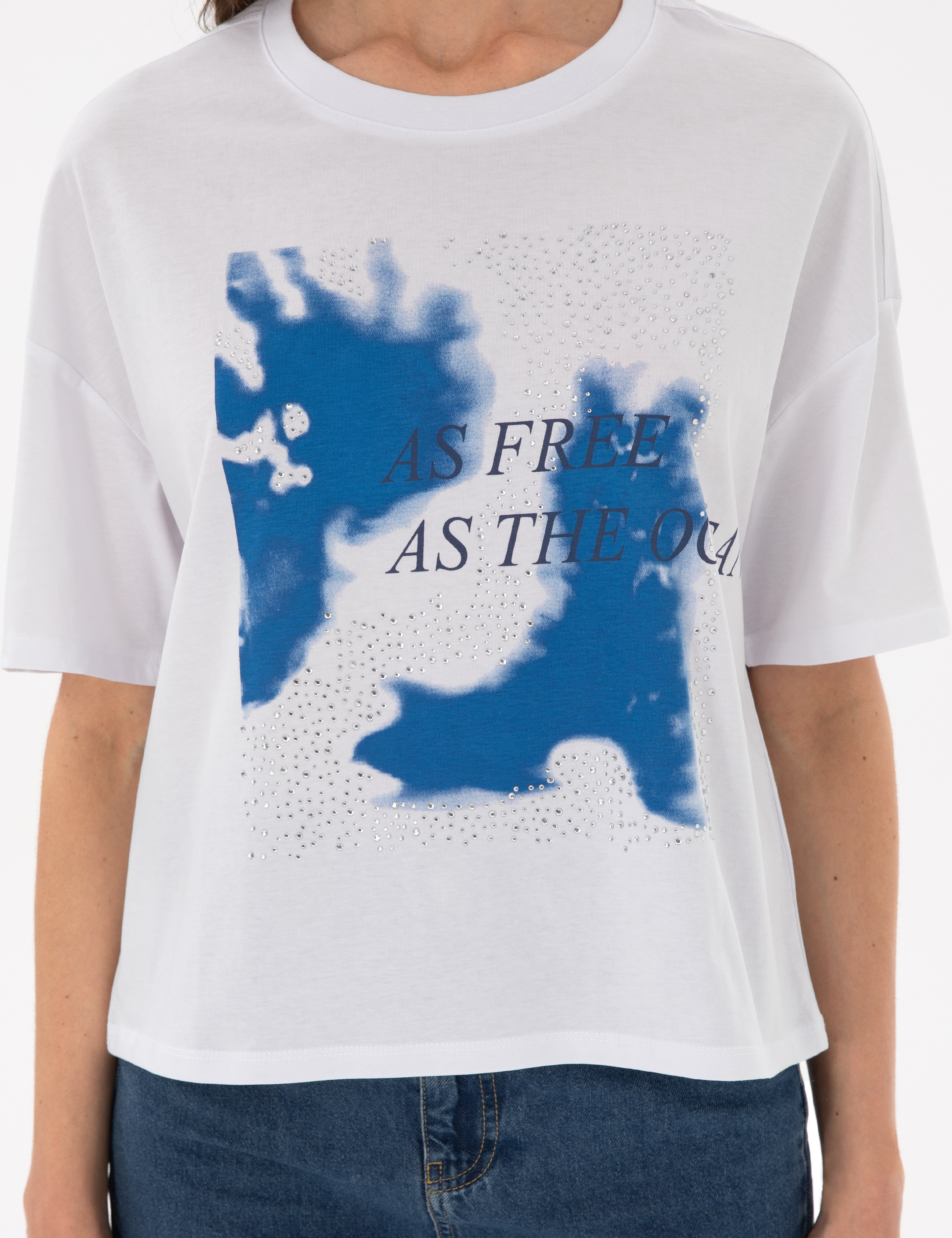 Beyaz Comfort Fit Tişört - Image 6