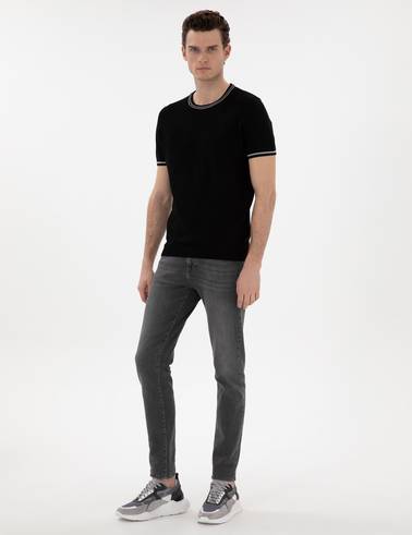 Siyah Slim Fit Bisiklet Yaka Triko Tişört