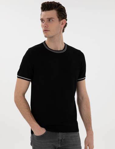 Siyah Slim Fit Bisiklet Yaka Triko Tişört