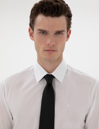 Beyaz Slim Fit Uzun Kollu Basic Gömlek