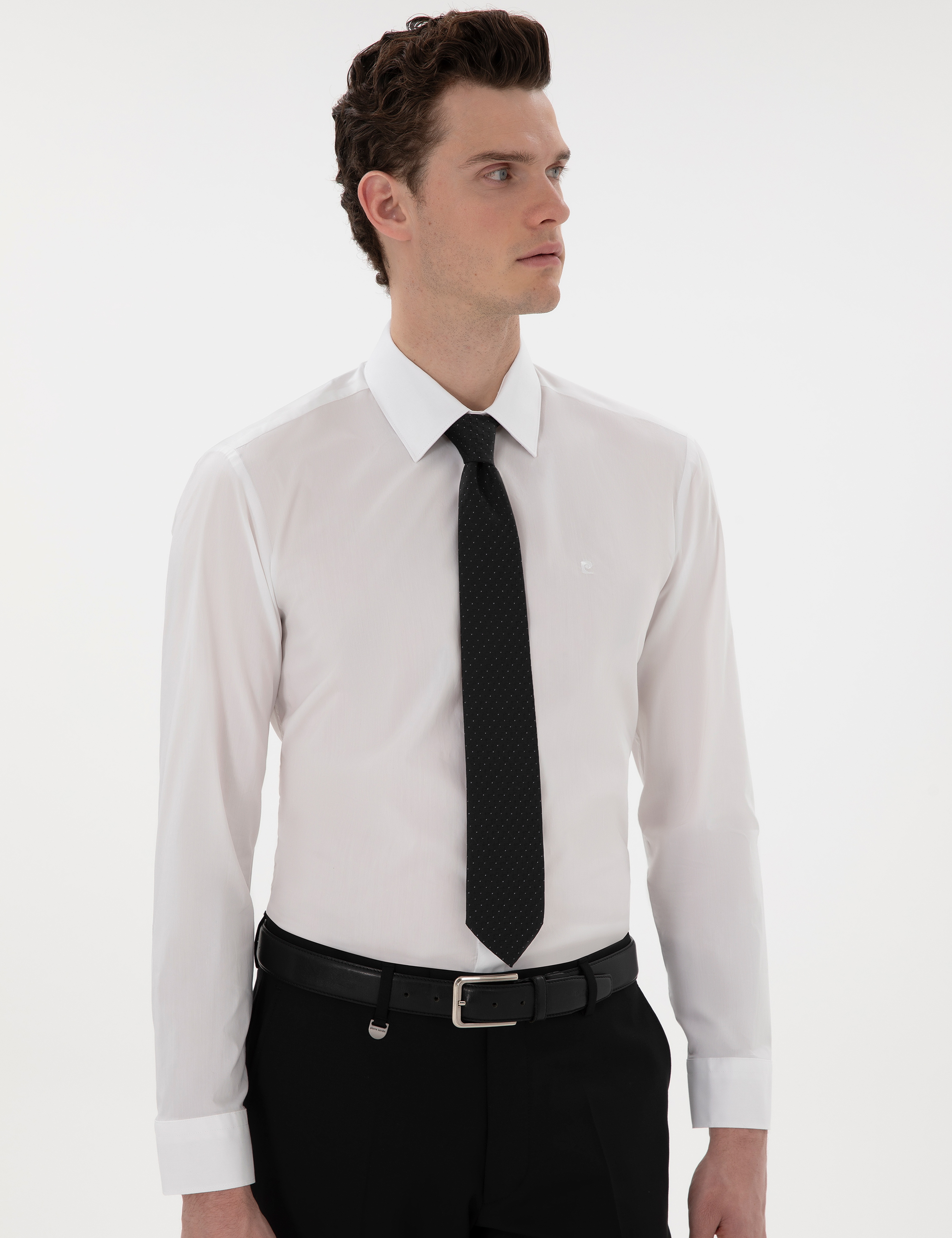 Beyaz Slim Fit Uzun Kollu Basic Gömlek