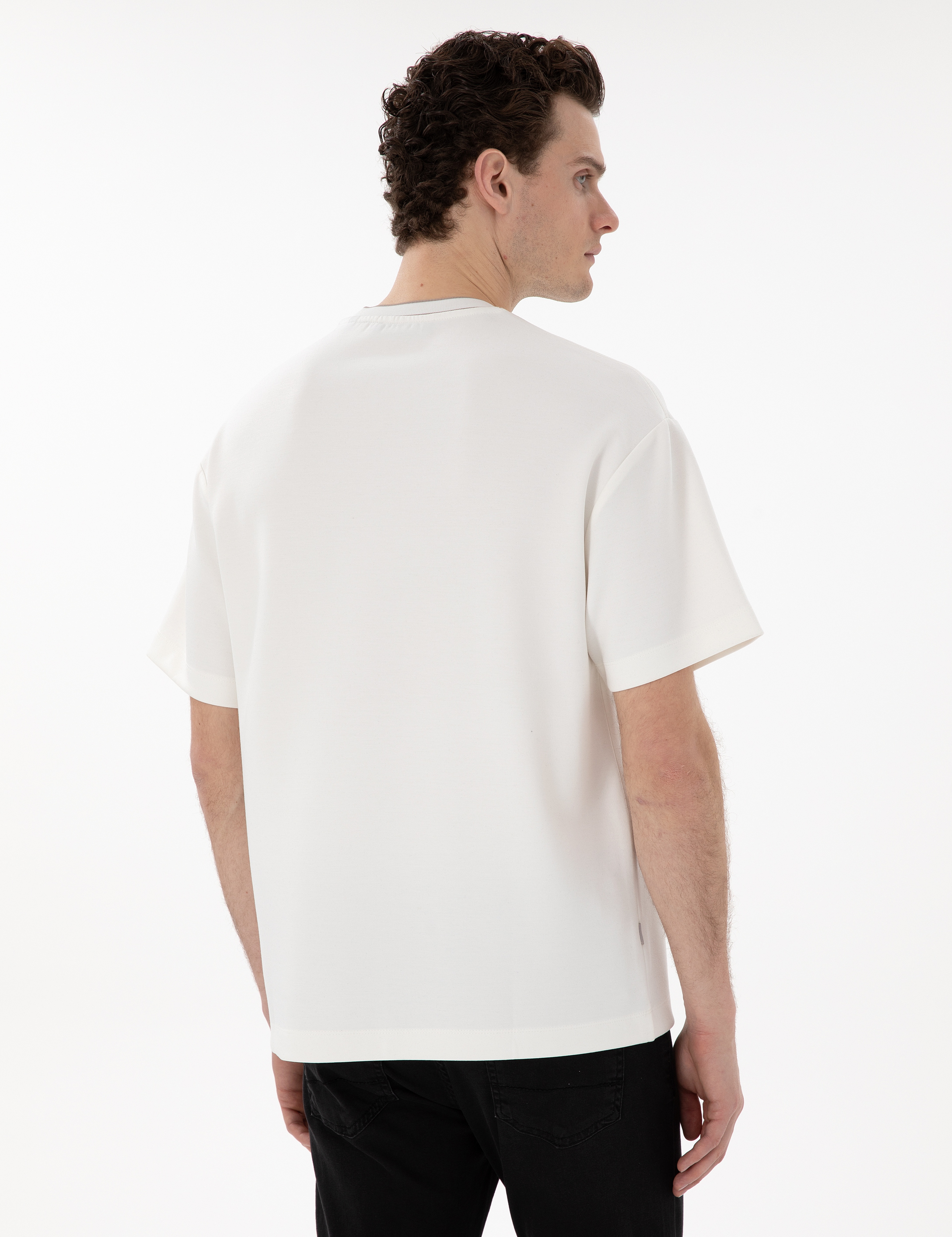 Ekru Comfort Fit Tişört - Image 5