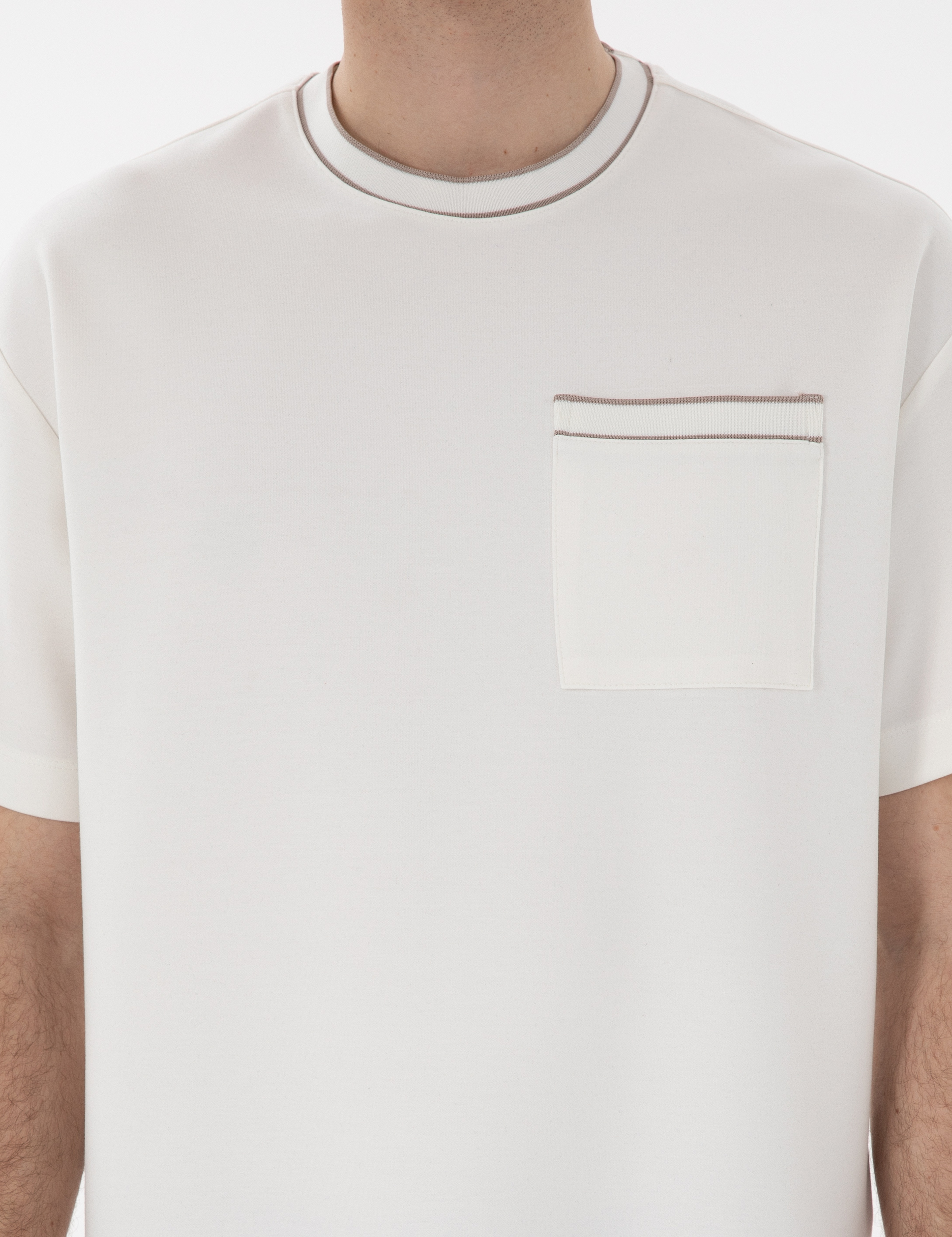 Ekru Comfort Fit Tişört - Image 6