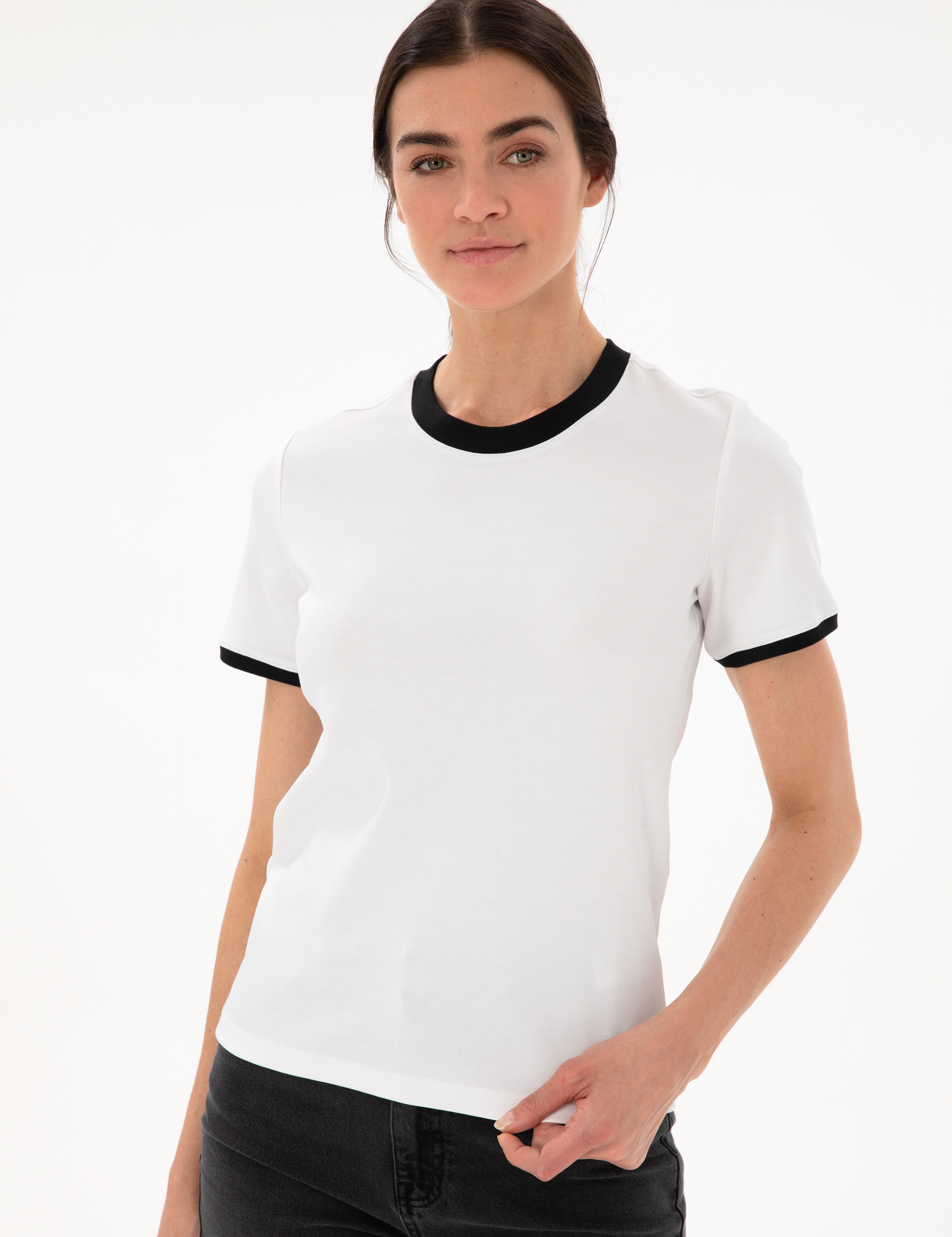 Beyaz Slim Fit Tişört - Image 3
