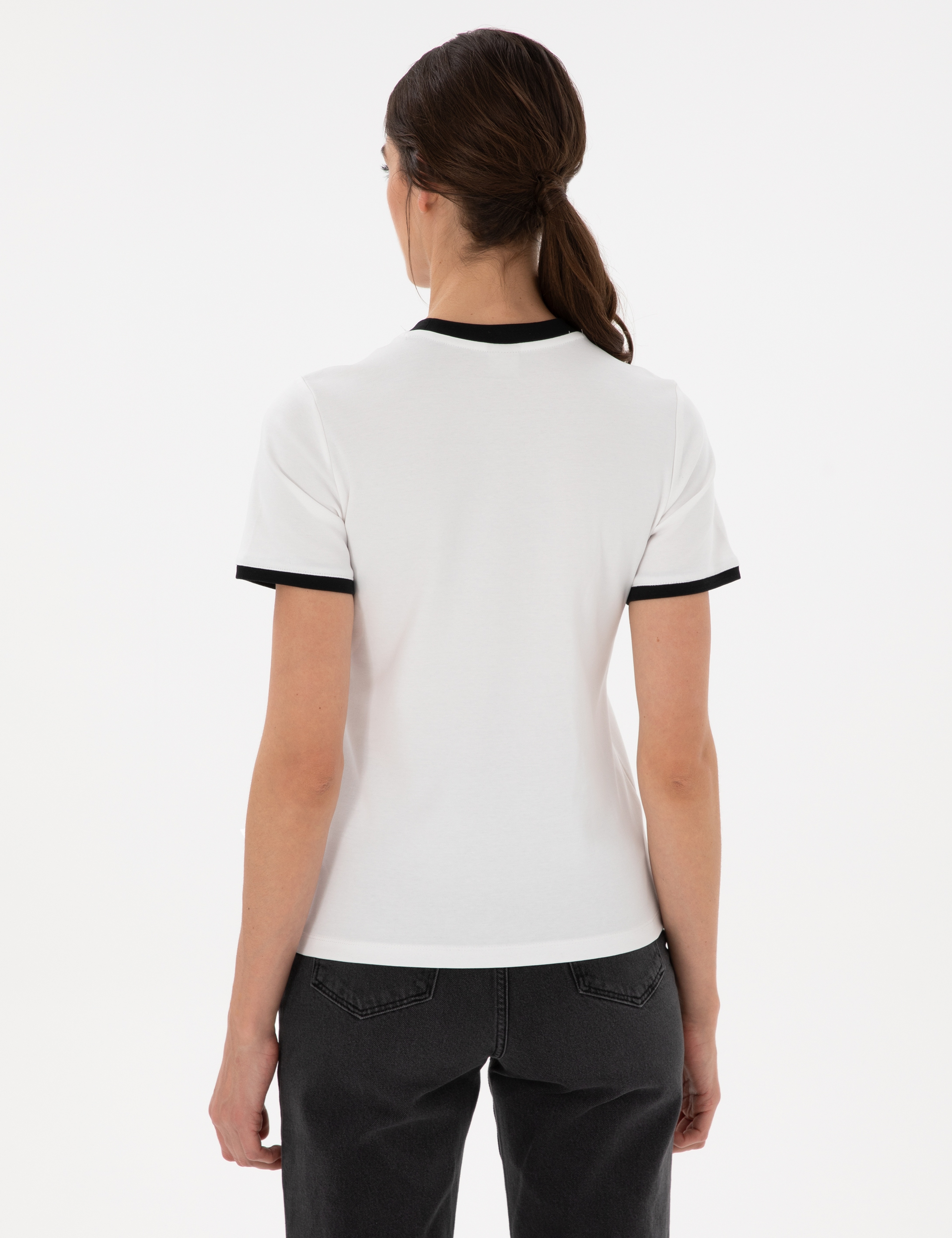 Beyaz Slim Fit Tişört - Image 5