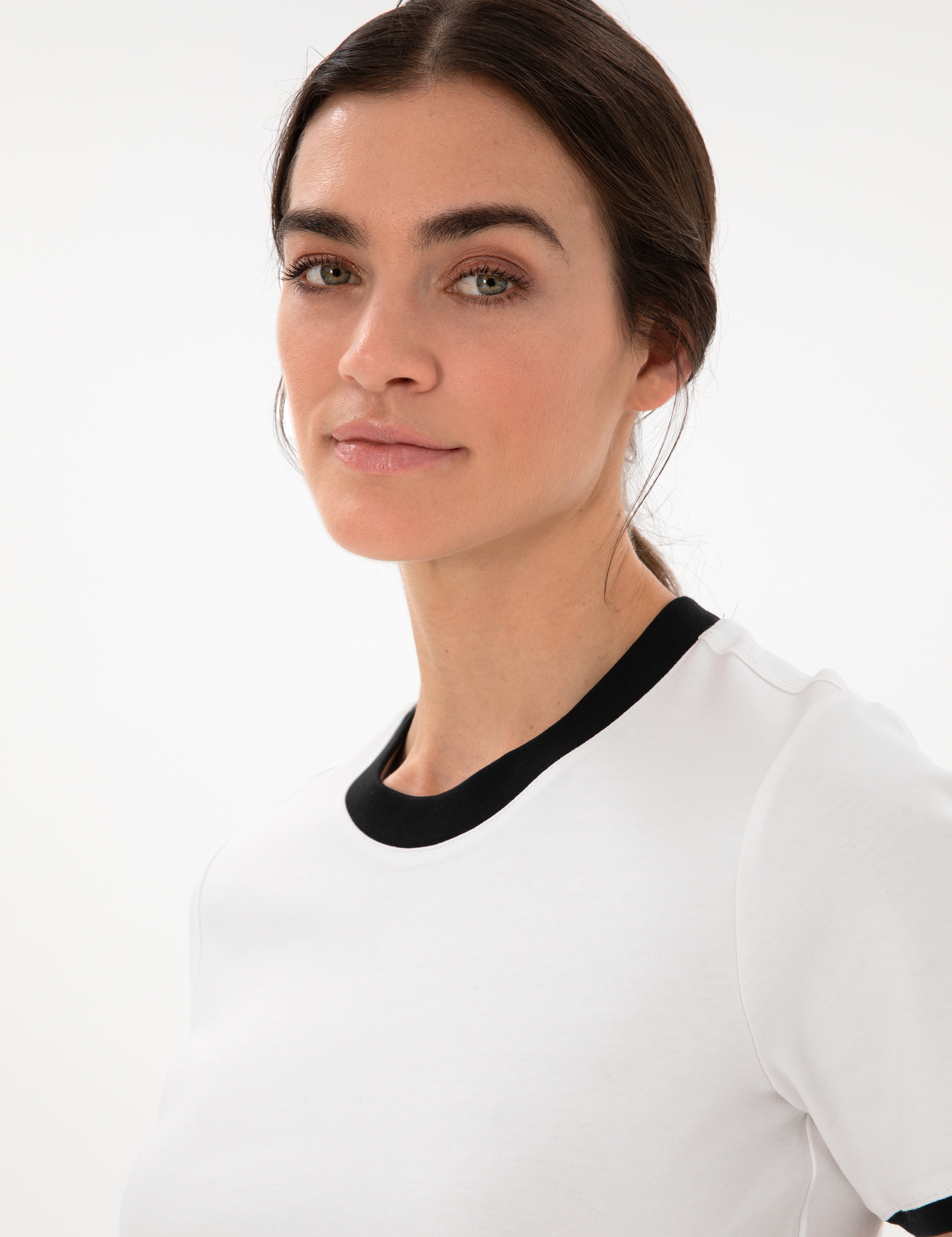 Beyaz Slim Fit Tişört - Image 2