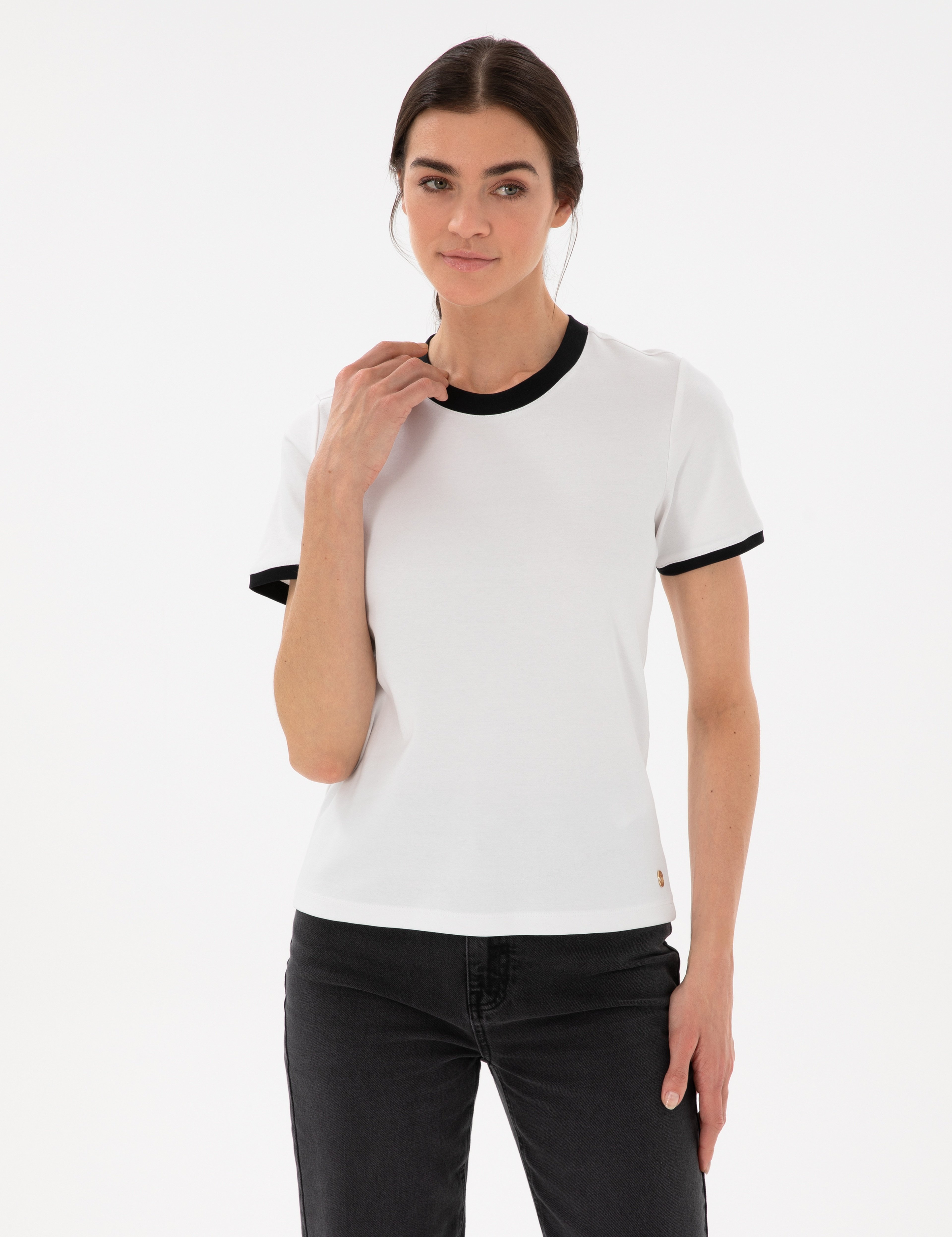 Beyaz Slim Fit Tişört - Image 1