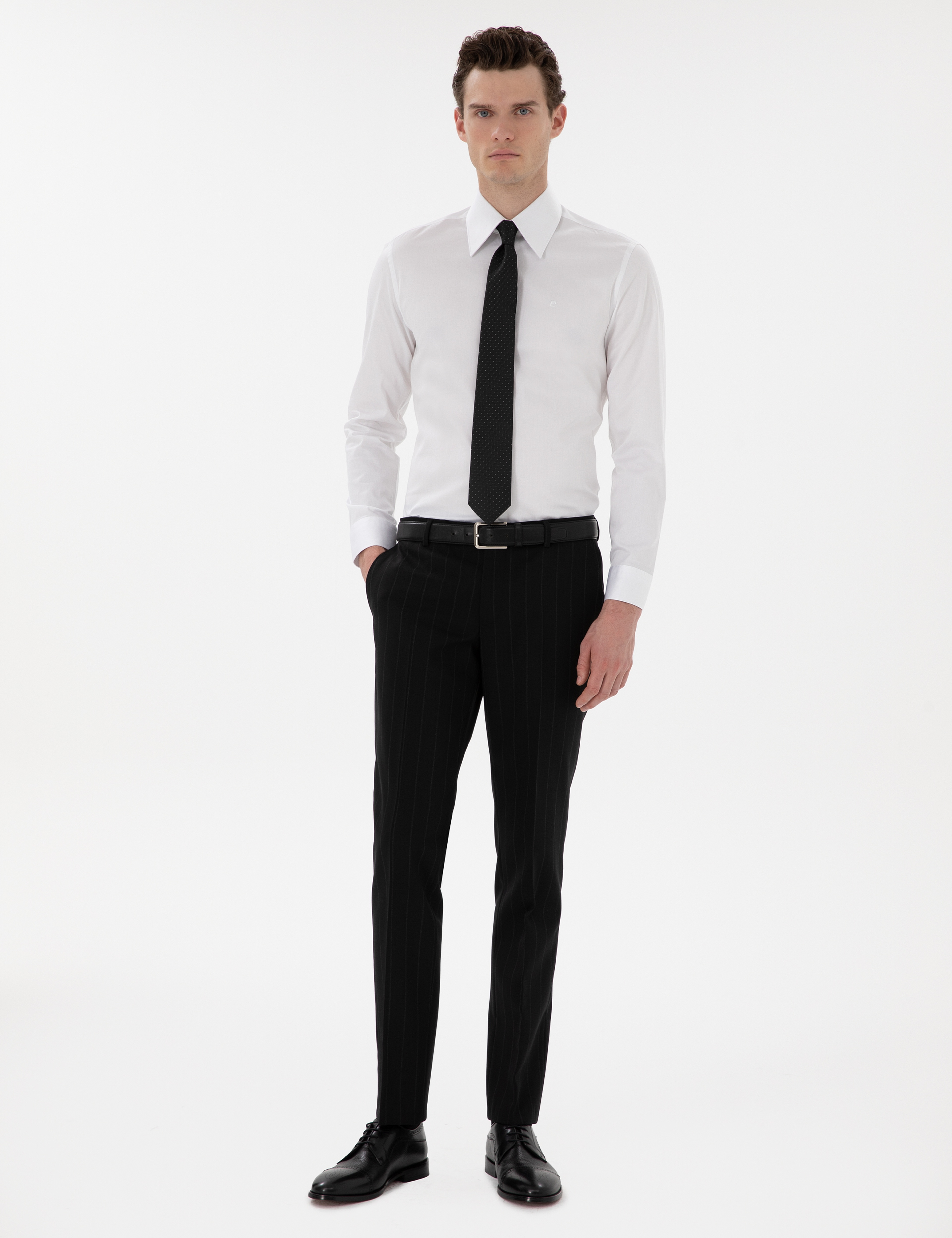 Beyaz Slim Fit Uzun Kollu Gömlek