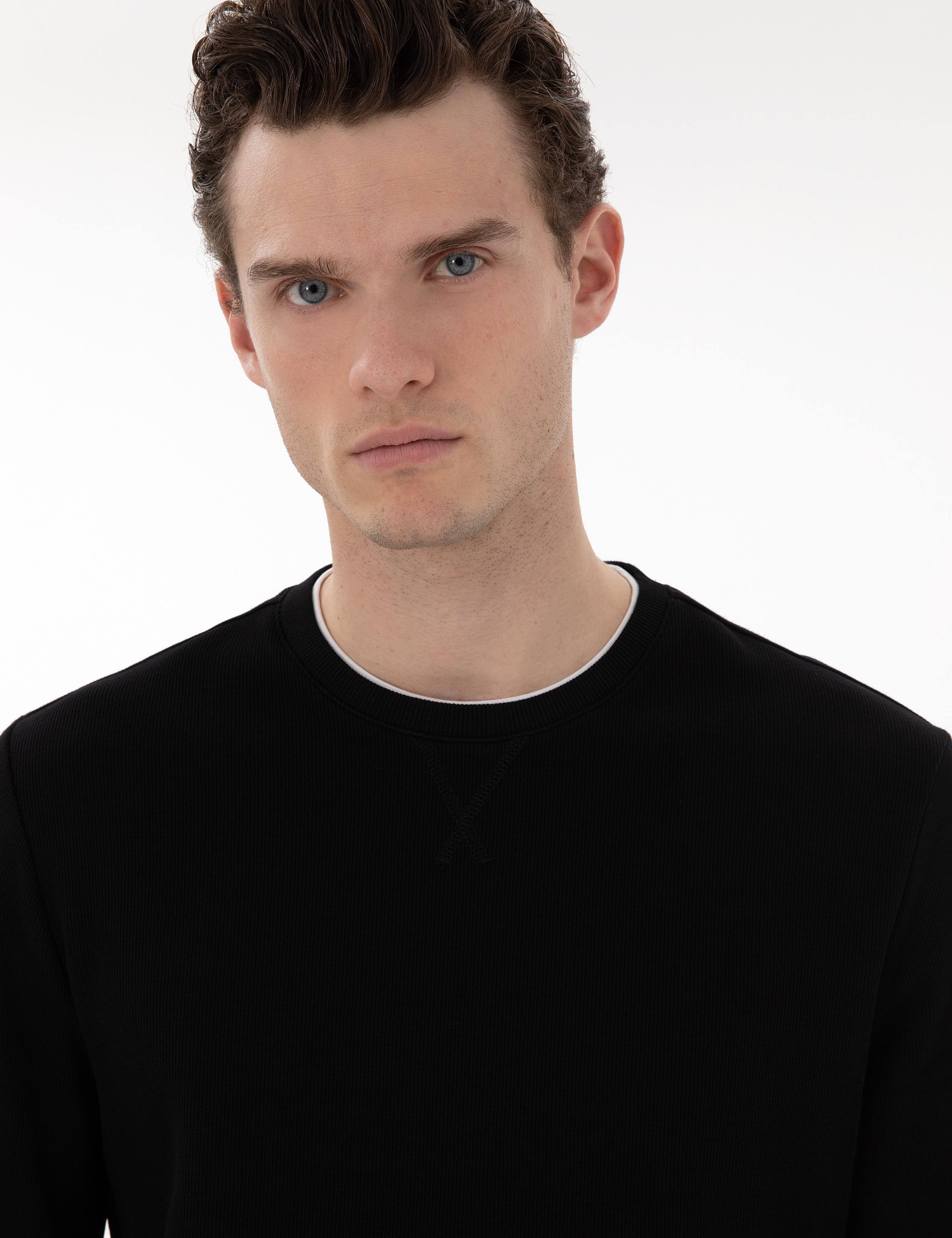 Siyah Regular Fit Sweatshirt