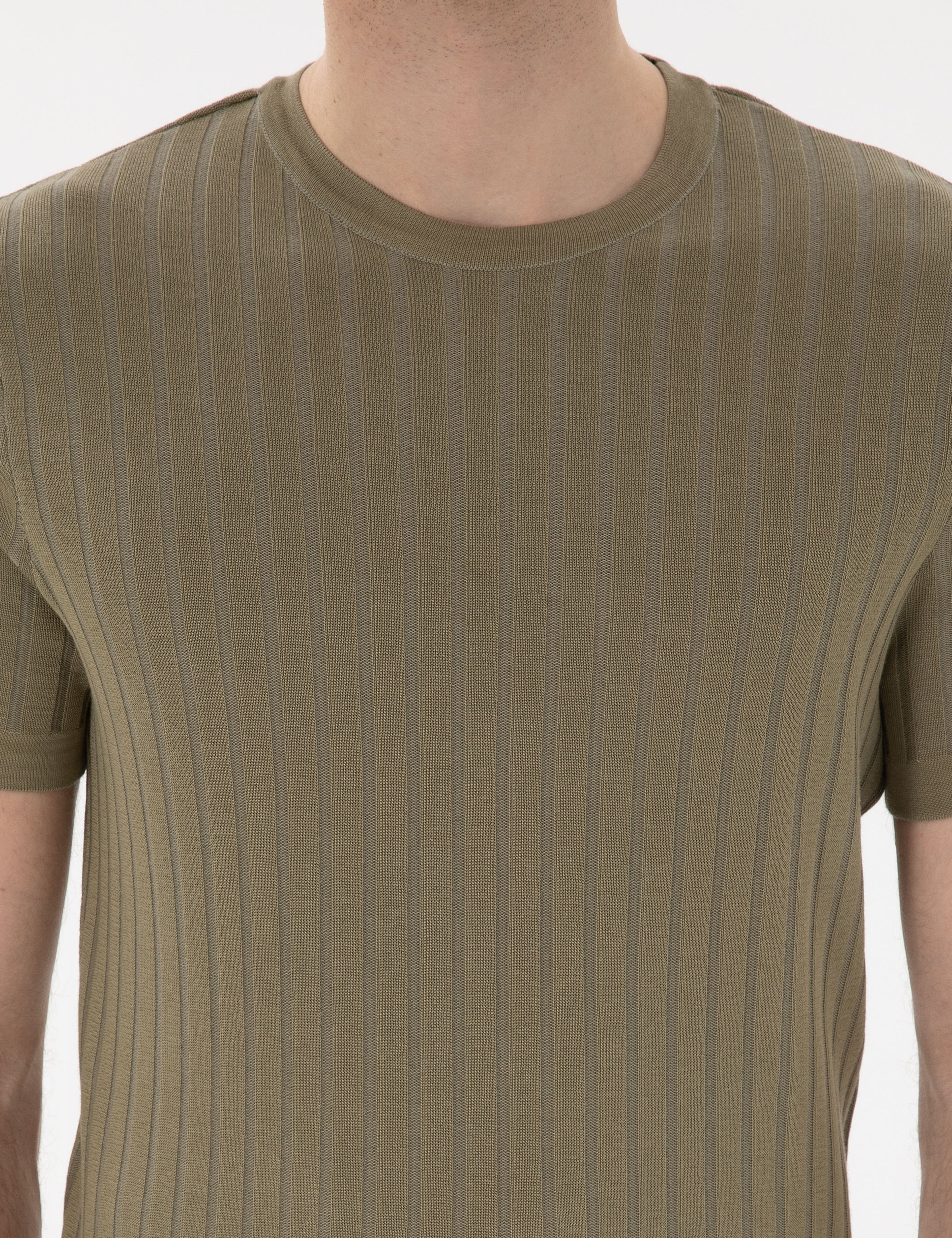 Haki Slim Fit Bisiklet Yaka Triko Tişört