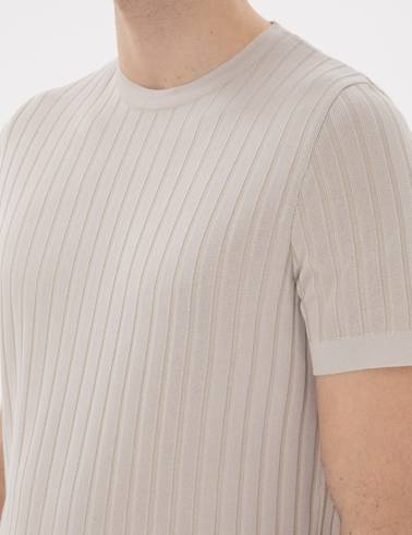 Bej Slim Fit Bisiklet Yaka Triko Tişört