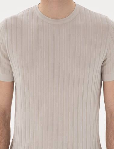 Bej Slim Fit Bisiklet Yaka Triko Tişört