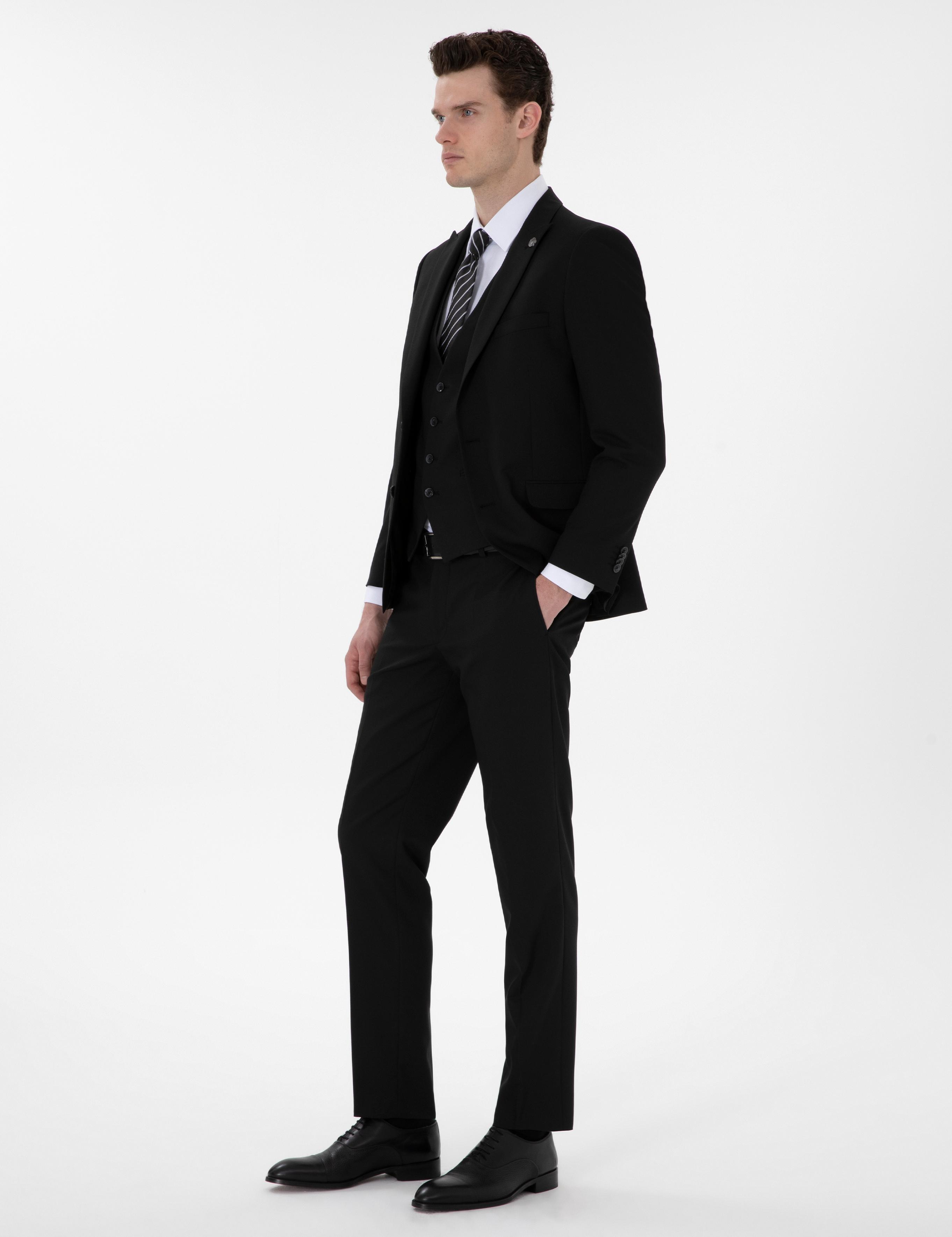 Siyah Ex. Slim Fit Yelekli Takım Elbise