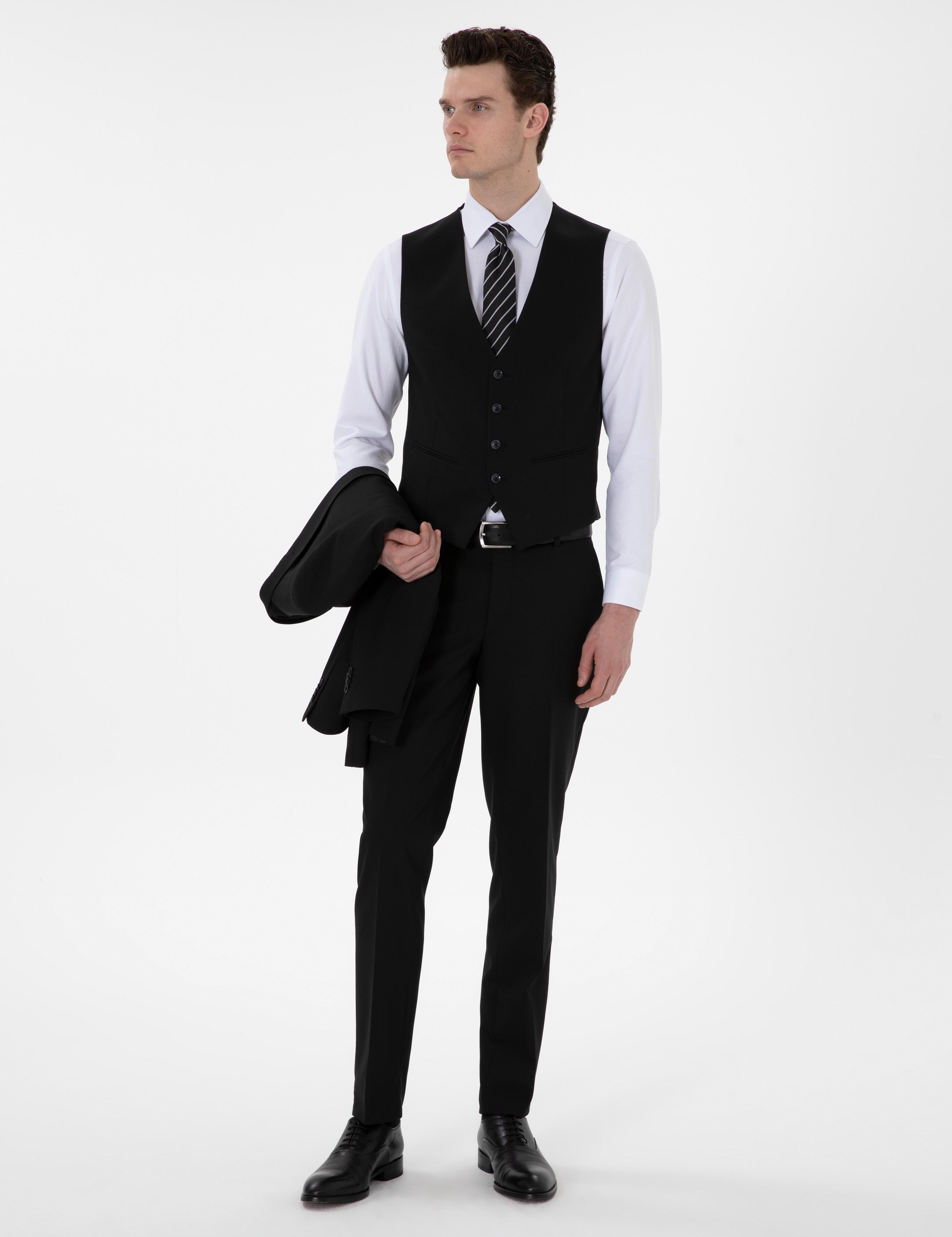 Siyah Ex. Slim Fit Yelekli Takım Elbise