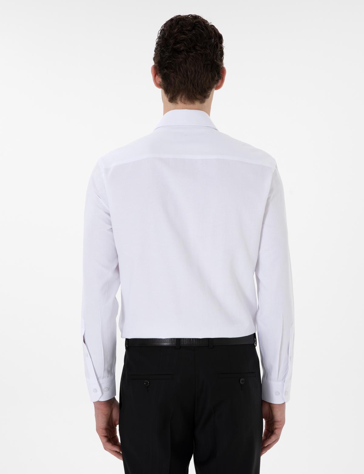 Beyaz Regular Fit Armürlü Uzun Kollu Gömlek - 50303376002