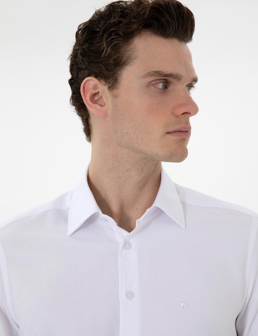 Beyaz Regular Fit Armürlü Uzun Kollu Gömlek