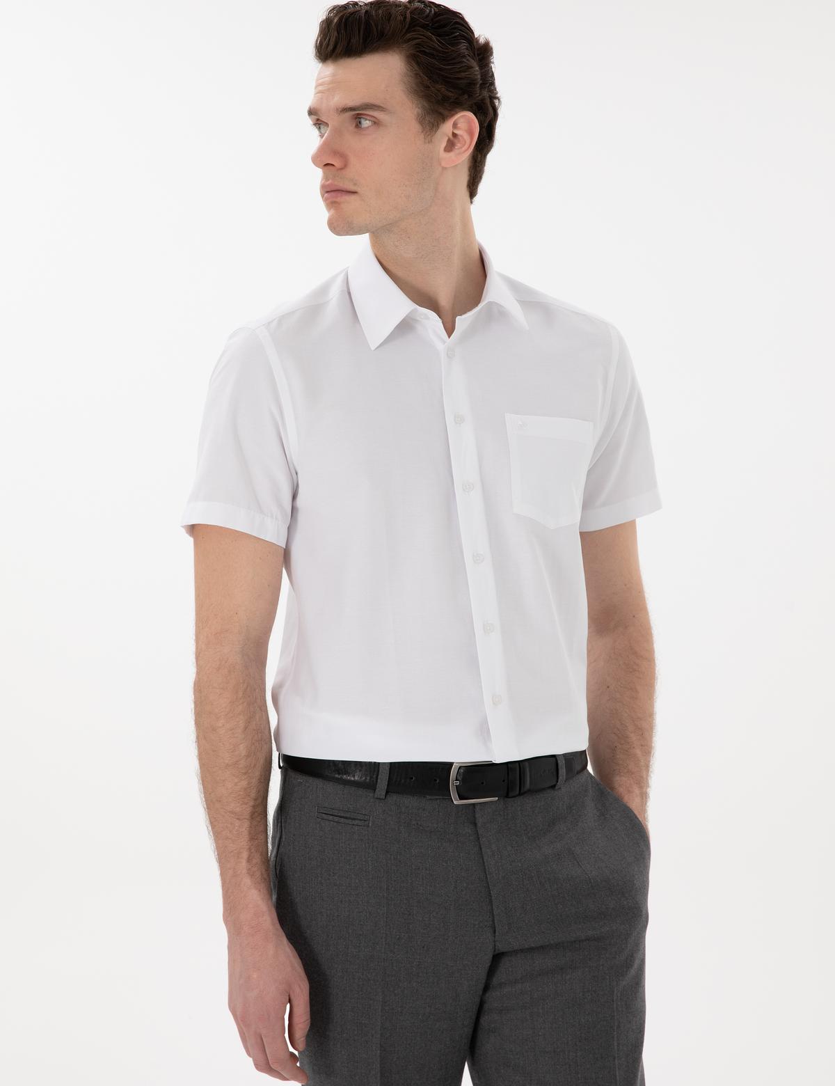 Beyaz Basic Regular Fit Kısa Kollu Cepli Gömlek - 50303010015