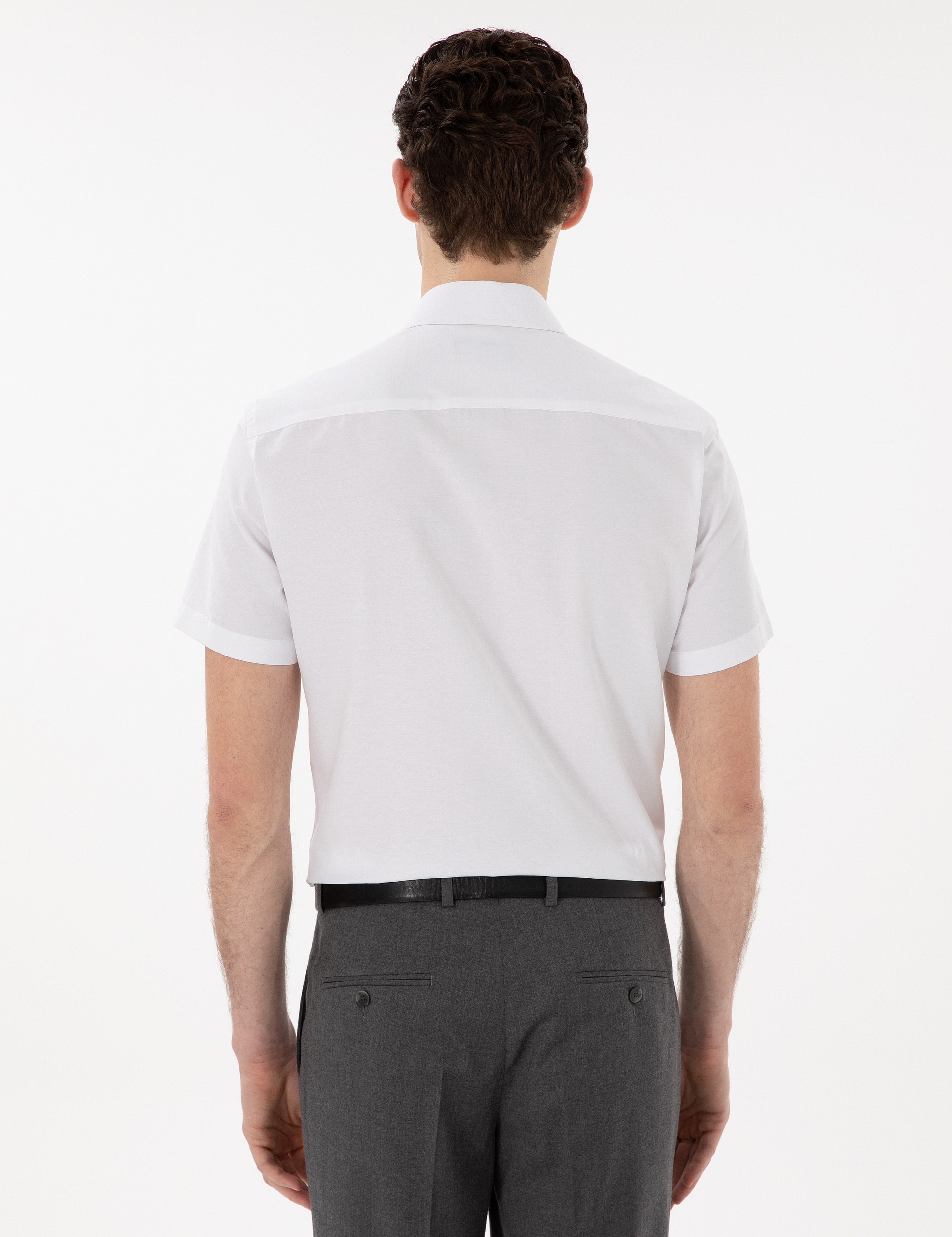 Beyaz Basic Regular Fit Kısa Kollu Cepli Gömlek - Image 5
