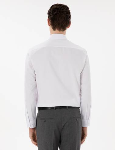 Beyaz Regular Fit Uzun Kollu Basic Cepli Gömlek