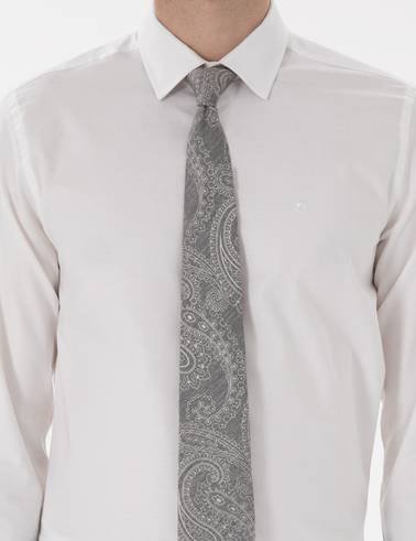Beyaz Slim Fit Uzun Kollu Basic Gömlek