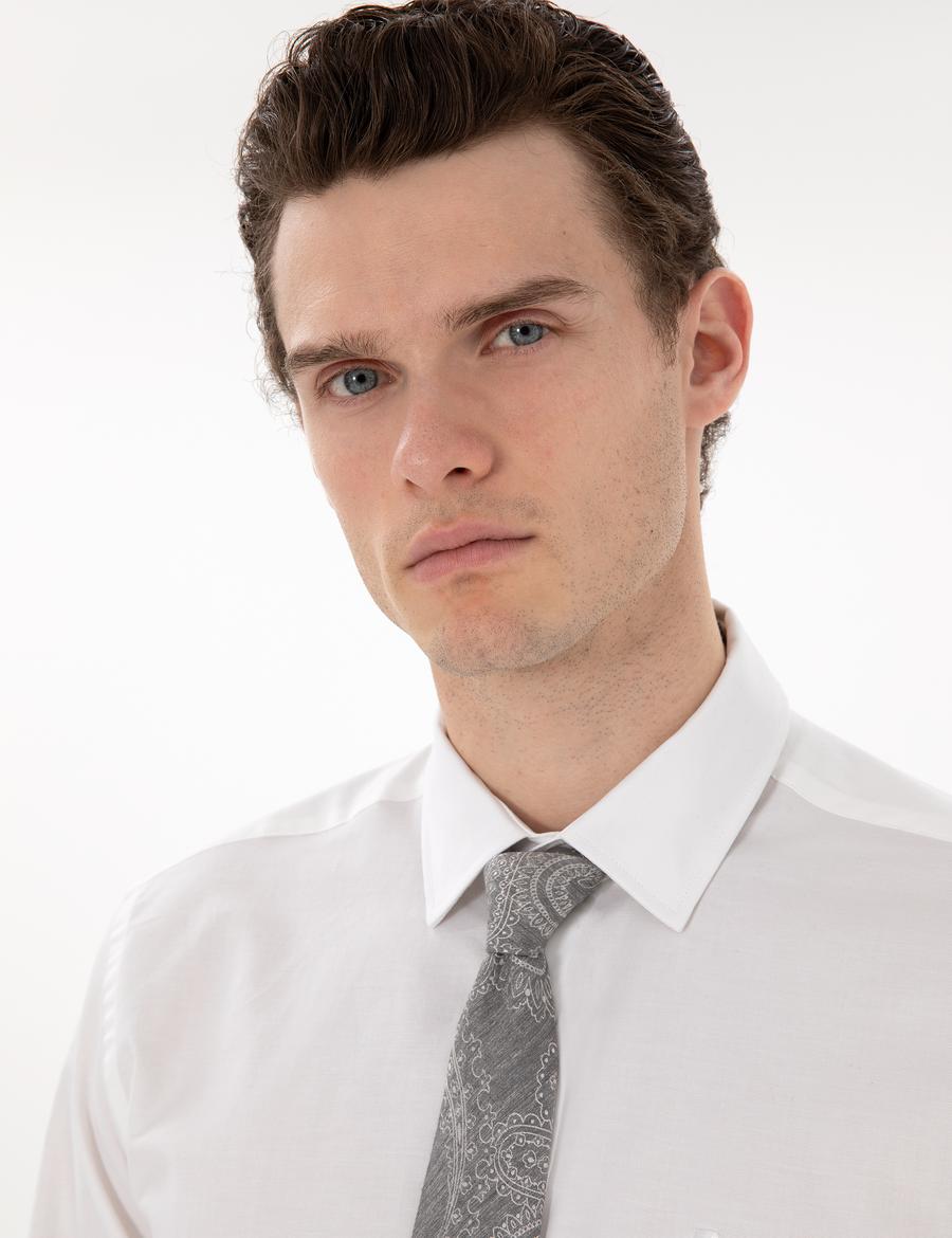 Beyaz Slim Fit Uzun Kollu Basic Gömlek