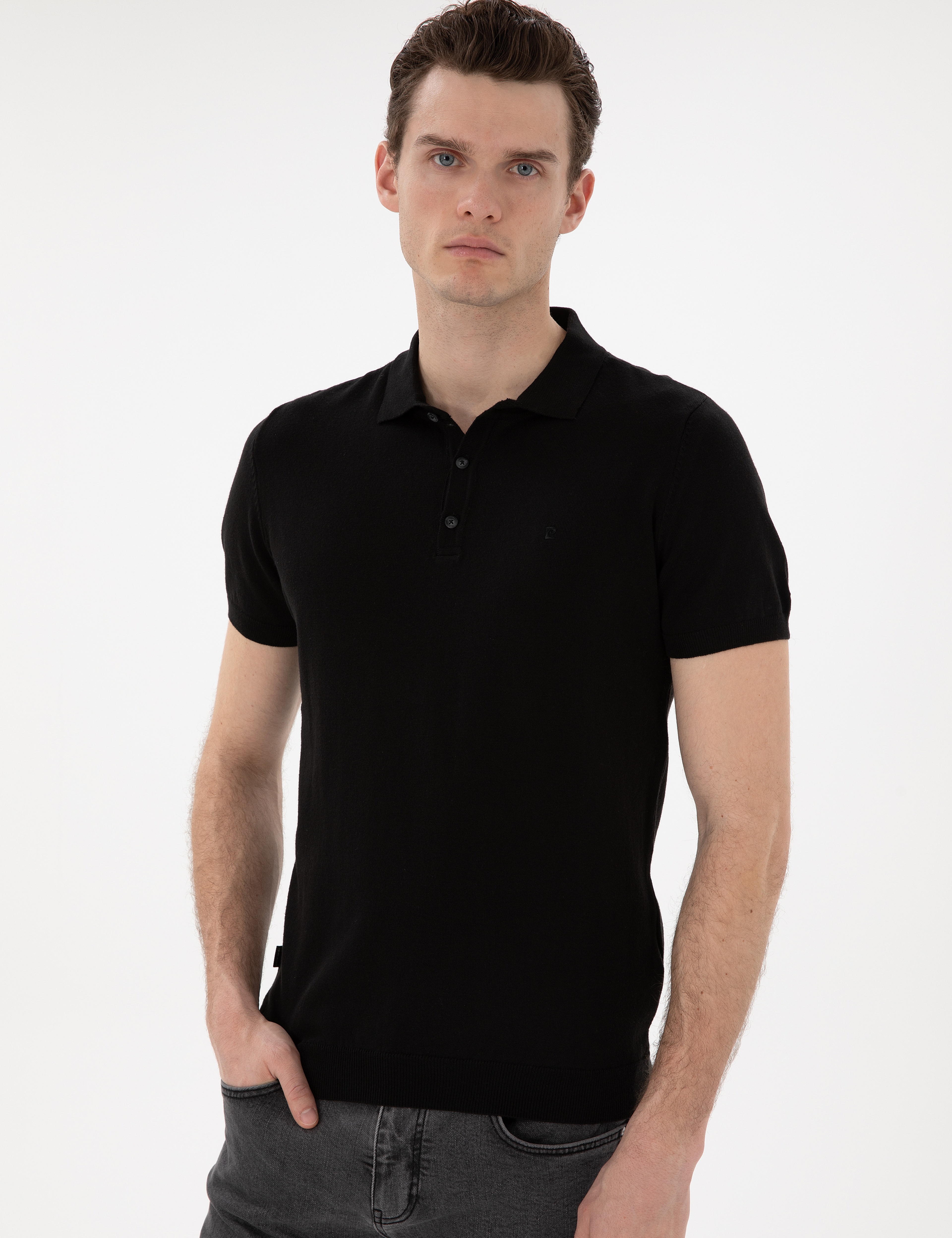 Siyah Slim Fit Düğmeli Polo Yaka Triko Tişört